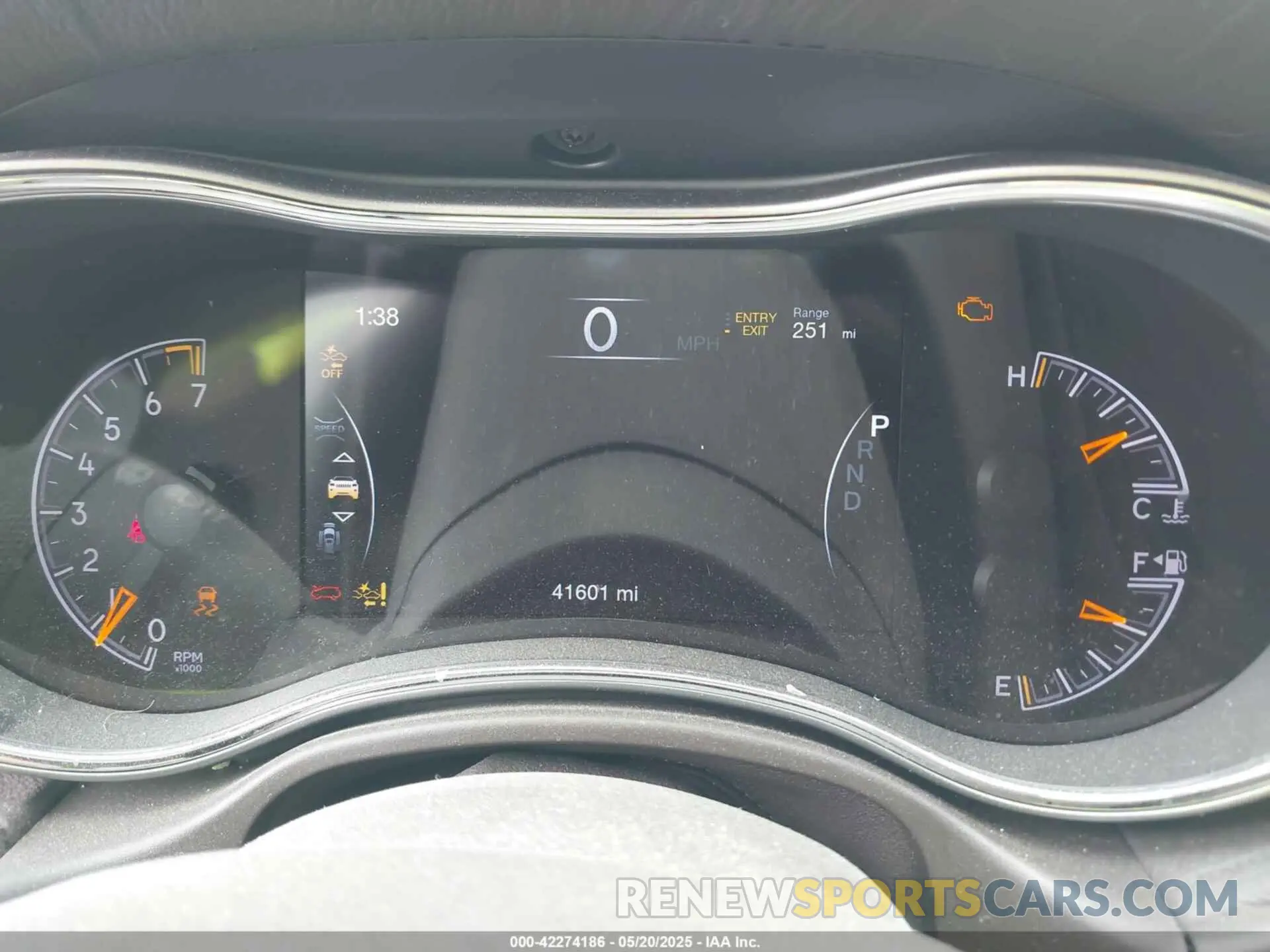 7 Photograph of a damaged car 1C4RJFCG2KC591143 JEEP GRAND CHEROKEE 2019