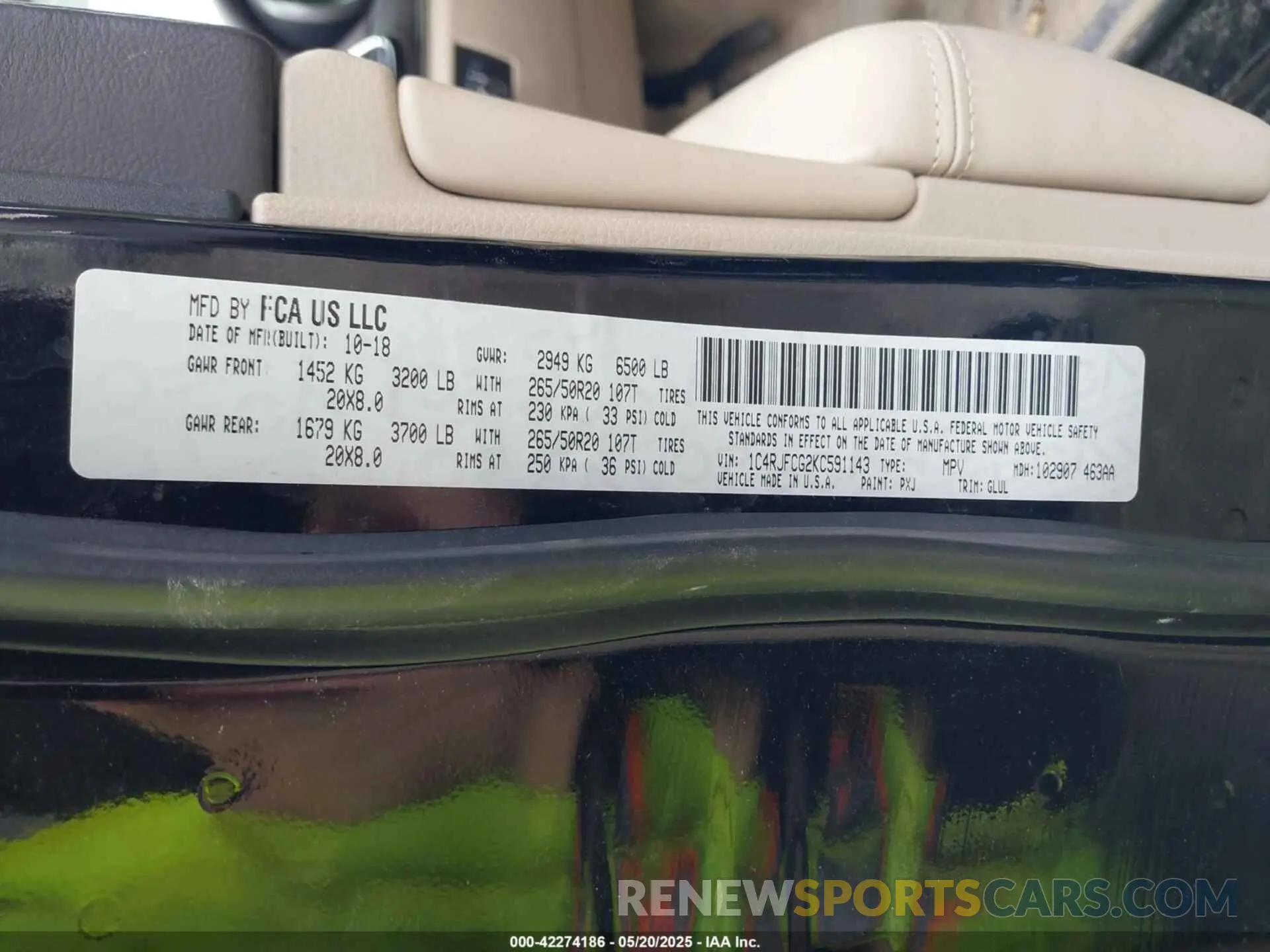 9 Photograph of a damaged car 1C4RJFCG2KC591143 JEEP GRAND CHEROKEE 2019