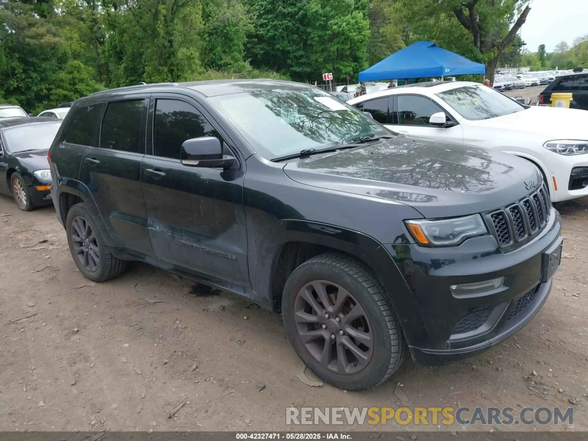 13 Photograph of a damaged car 1C4RJFCG6KC834369 JEEP GRAND CHEROKEE 2019