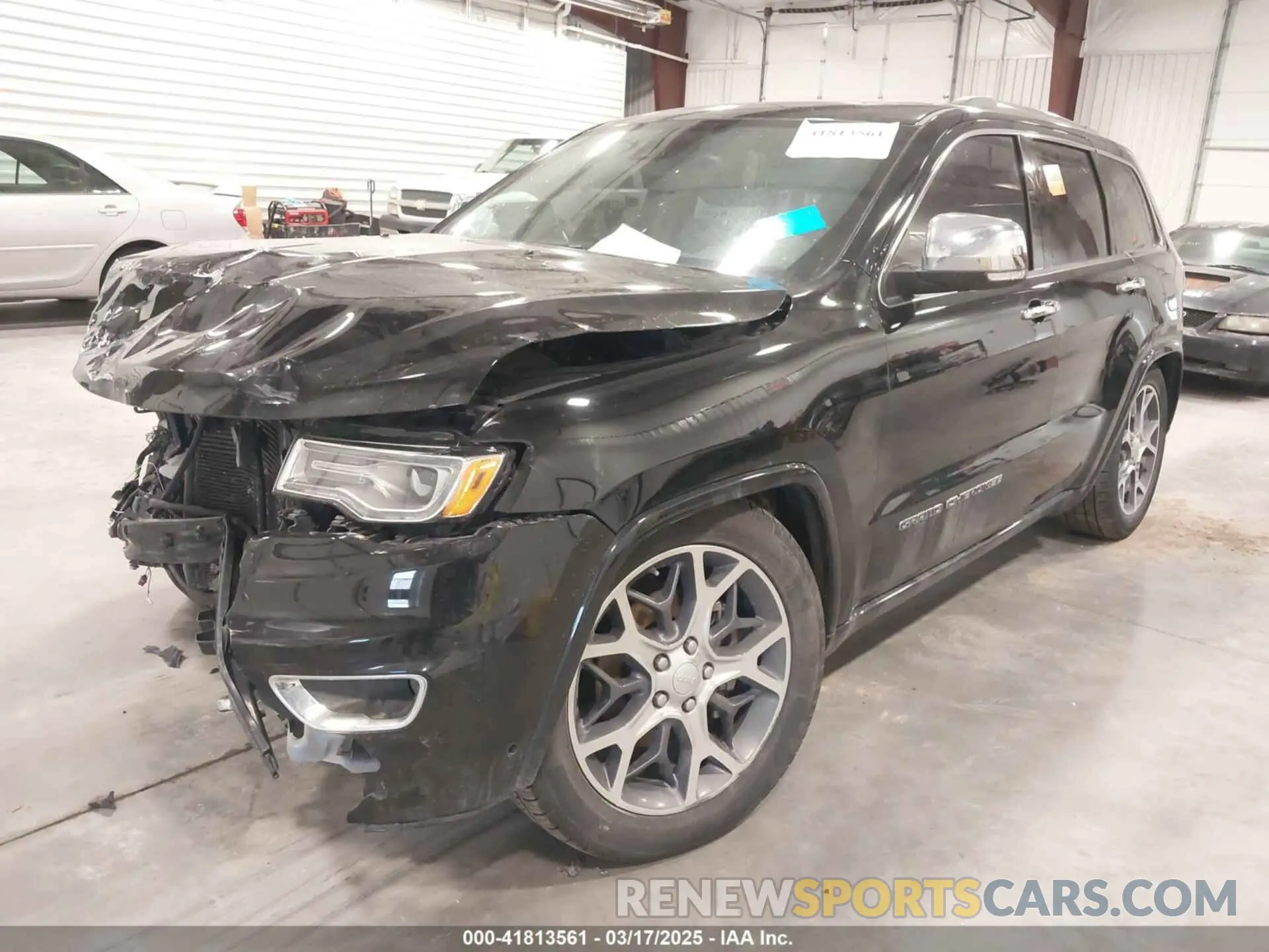 2 Photograph of a damaged car 1C4RJFCG7KC709686 JEEP GRAND CHEROKEE 2019