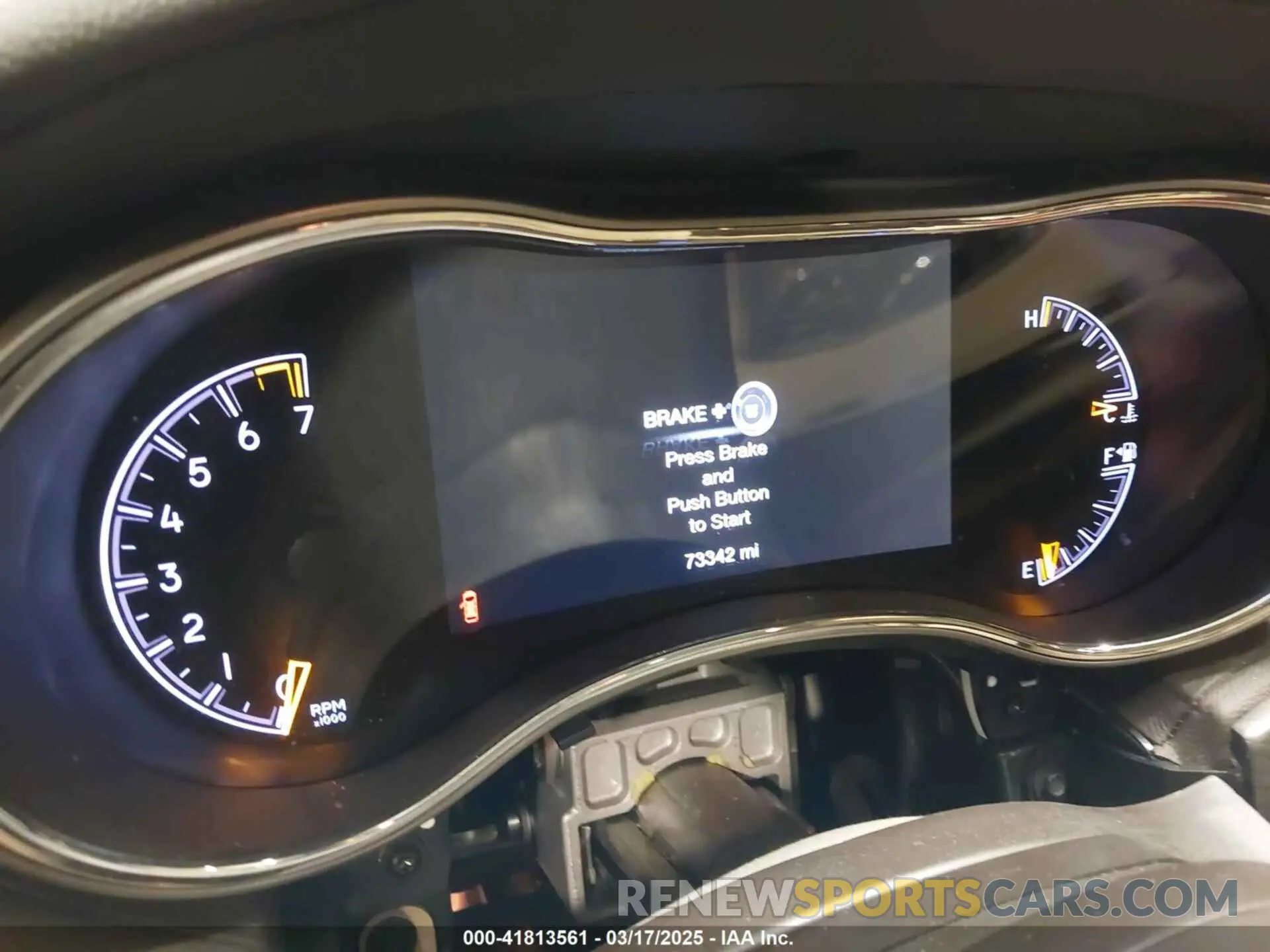7 Photograph of a damaged car 1C4RJFCG7KC709686 JEEP GRAND CHEROKEE 2019