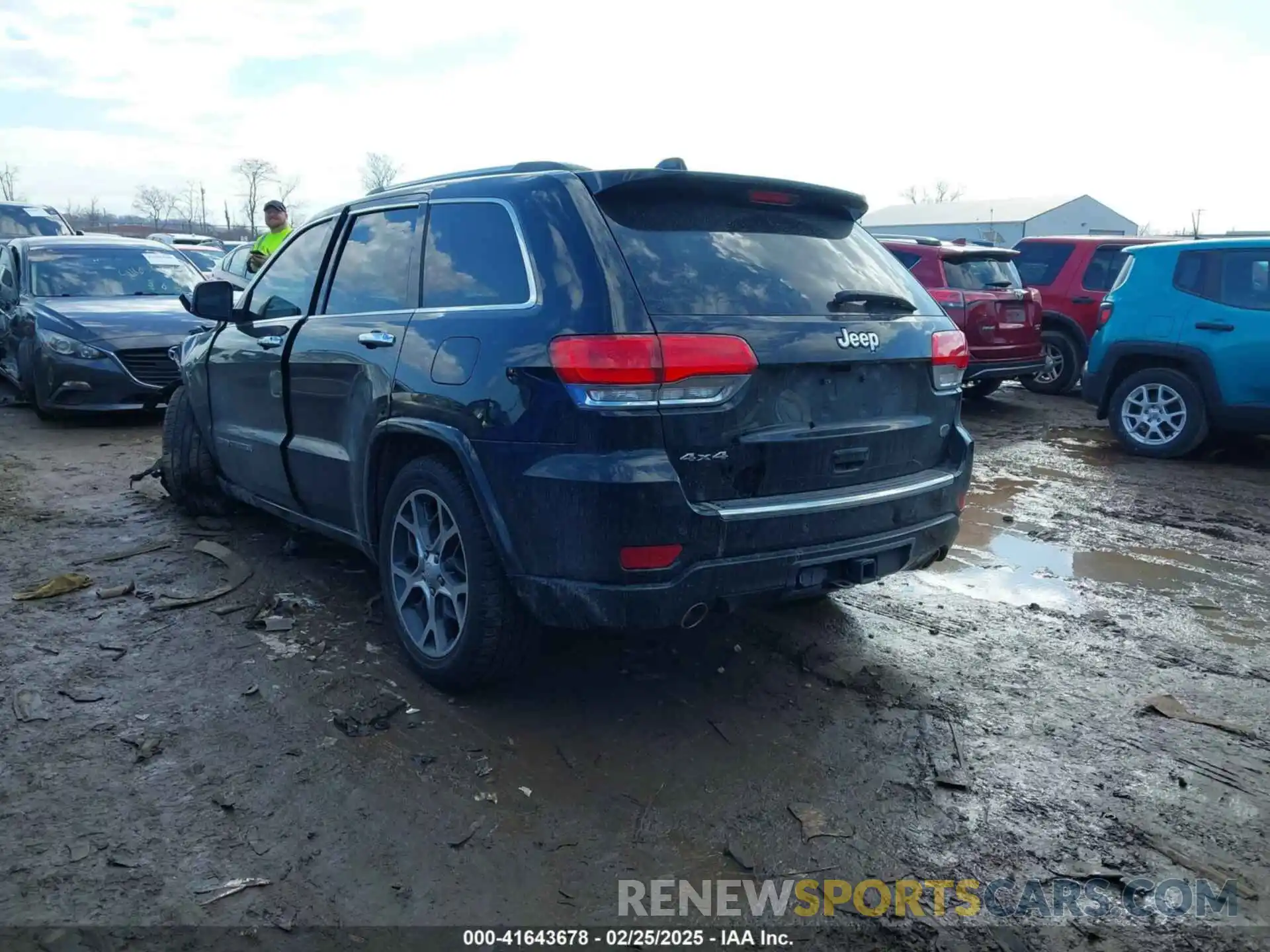 3 Photograph of a damaged car 1C4RJFCGXKC688543 JEEP GRAND CHEROKEE 2019