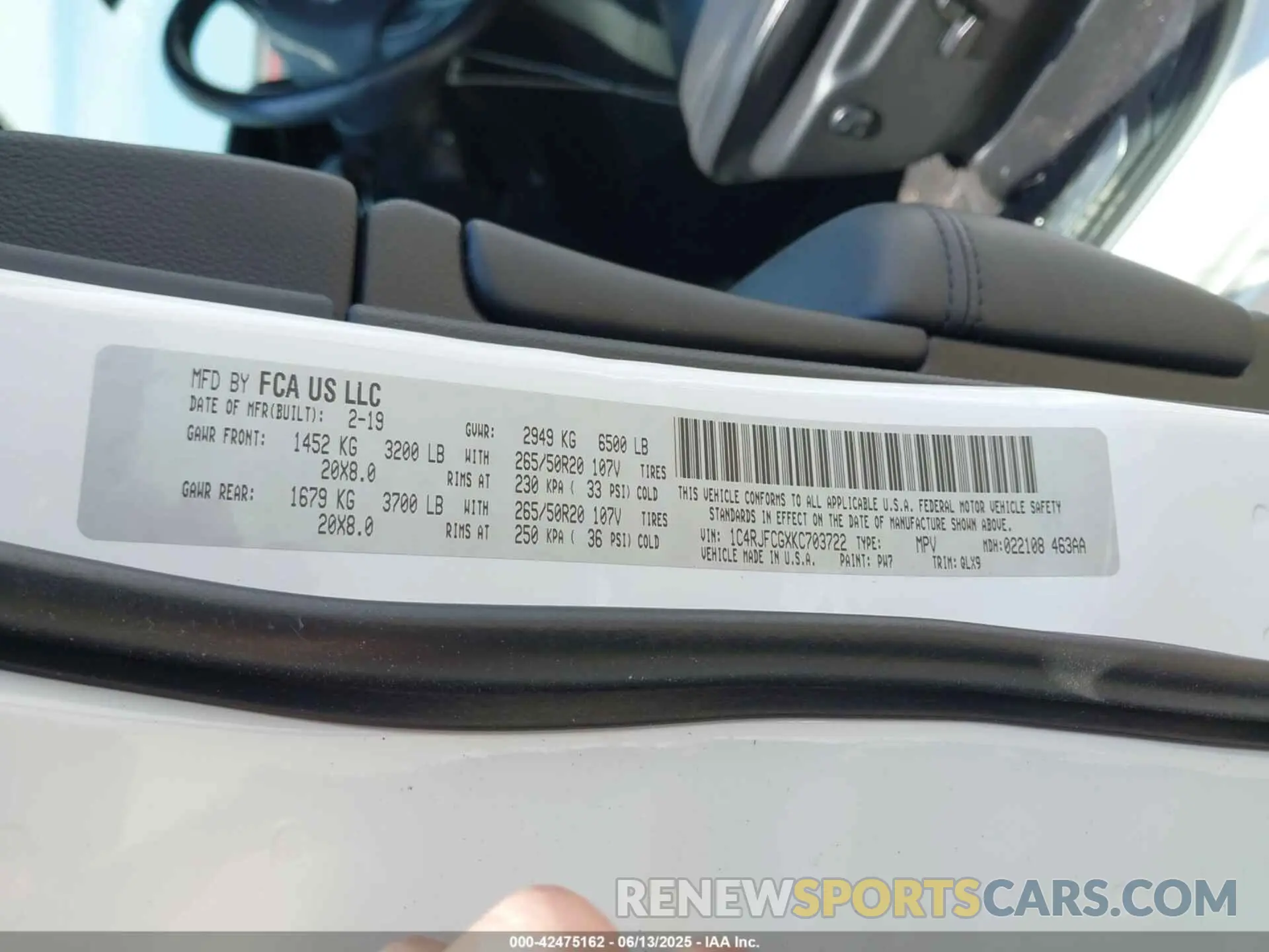 9 Photograph of a damaged car 1C4RJFCGXKC703722 JEEP GRAND CHEROKEE 2019