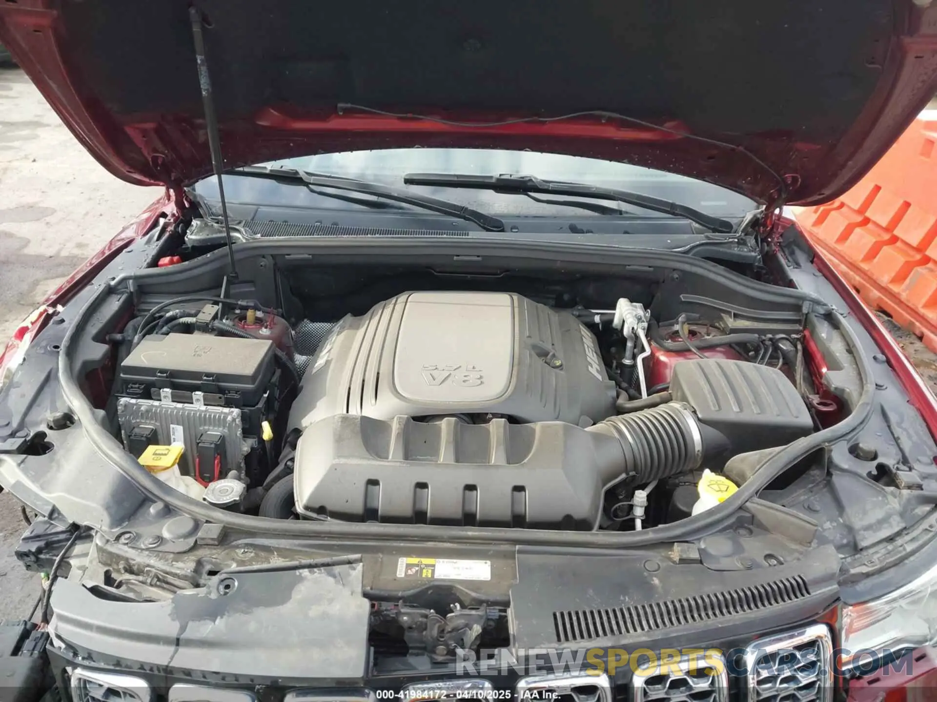 10 Photograph of a damaged car 1C4RJFCT3KC621988 JEEP GRAND CHEROKEE 2019