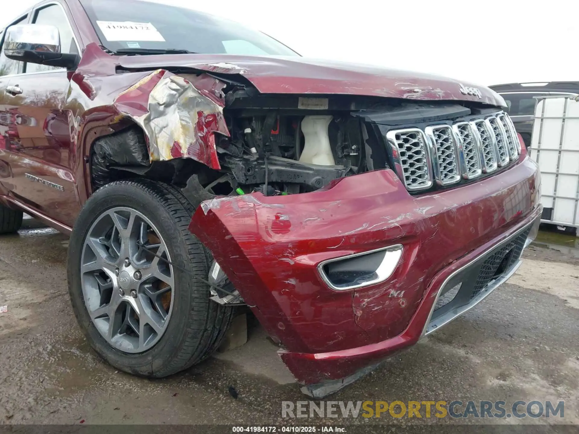 6 Photograph of a damaged car 1C4RJFCT3KC621988 JEEP GRAND CHEROKEE 2019