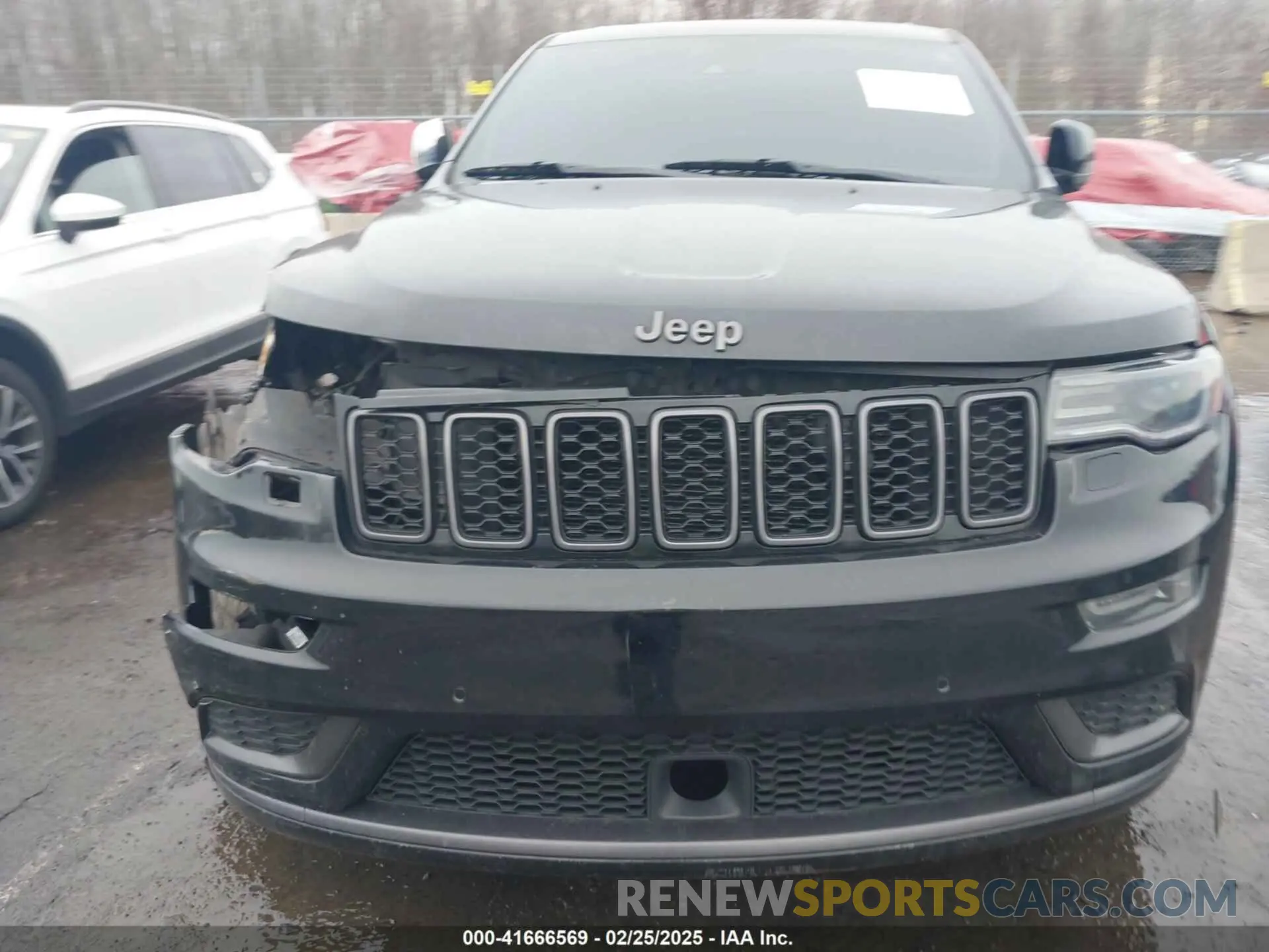 12 Photograph of a damaged car 1C4RJFCT7KC655397 JEEP GRAND CHEROKEE 2019