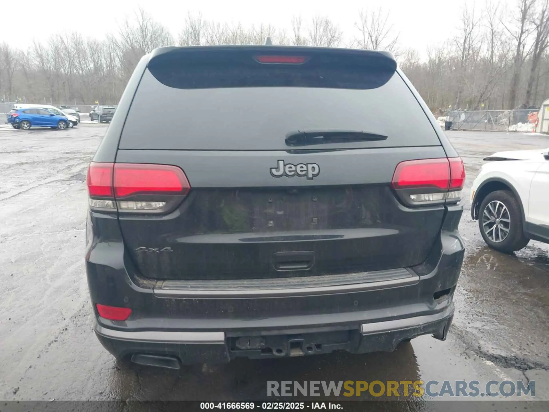 16 Photograph of a damaged car 1C4RJFCT7KC655397 JEEP GRAND CHEROKEE 2019