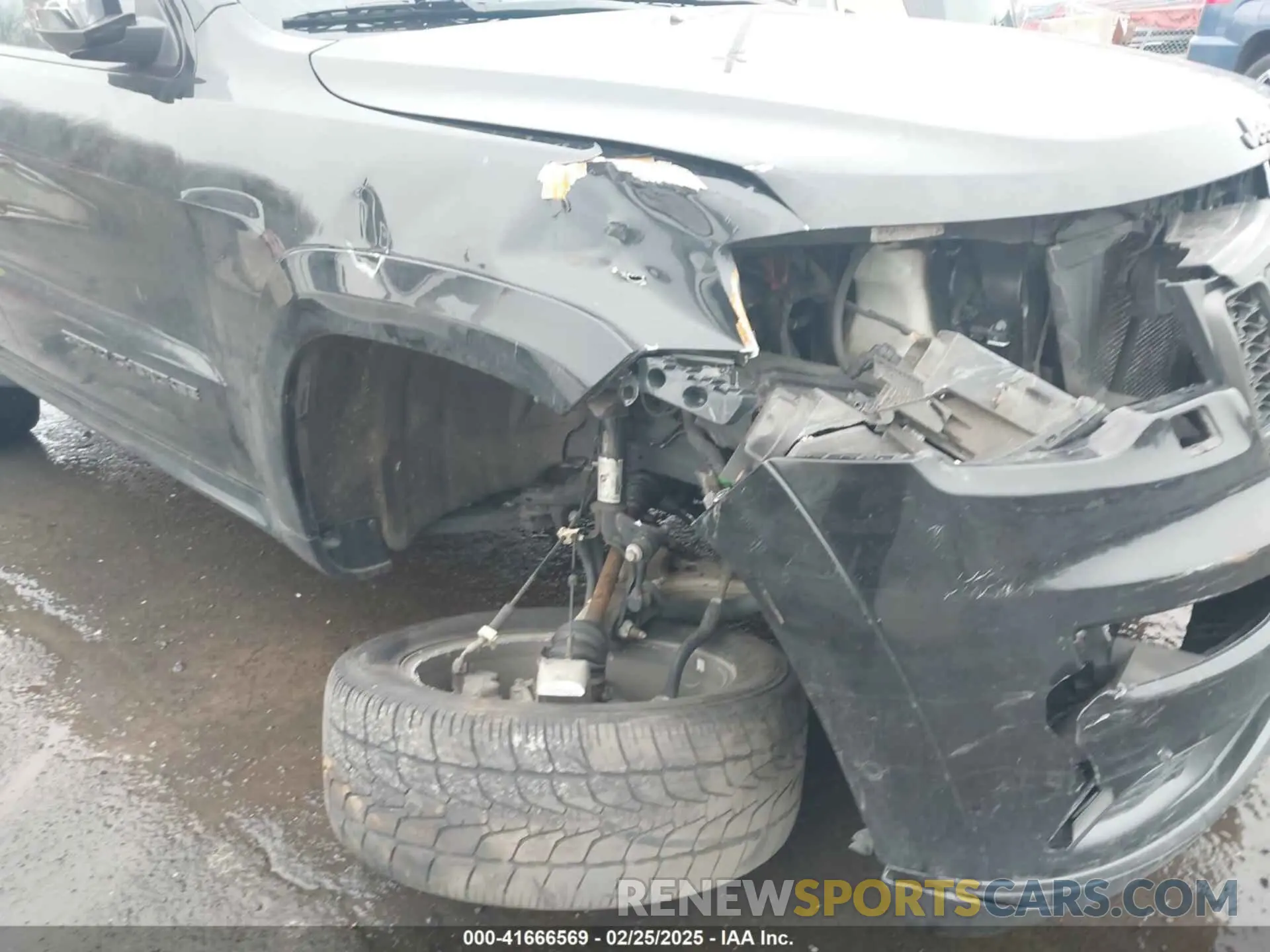 6 Photograph of a damaged car 1C4RJFCT7KC655397 JEEP GRAND CHEROKEE 2019