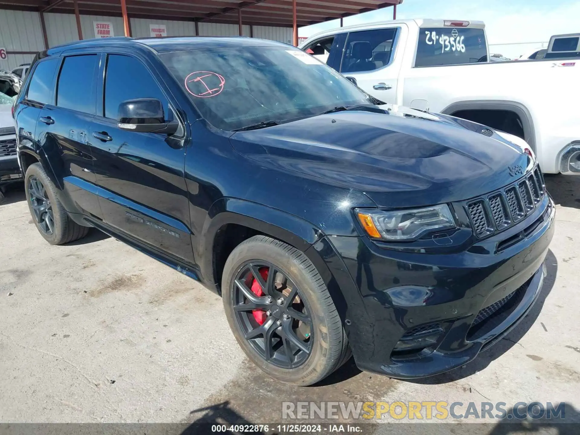 1 Photograph of a damaged car 1C4RJFDJ5KC611105 JEEP GRAND CHEROKEE 2019