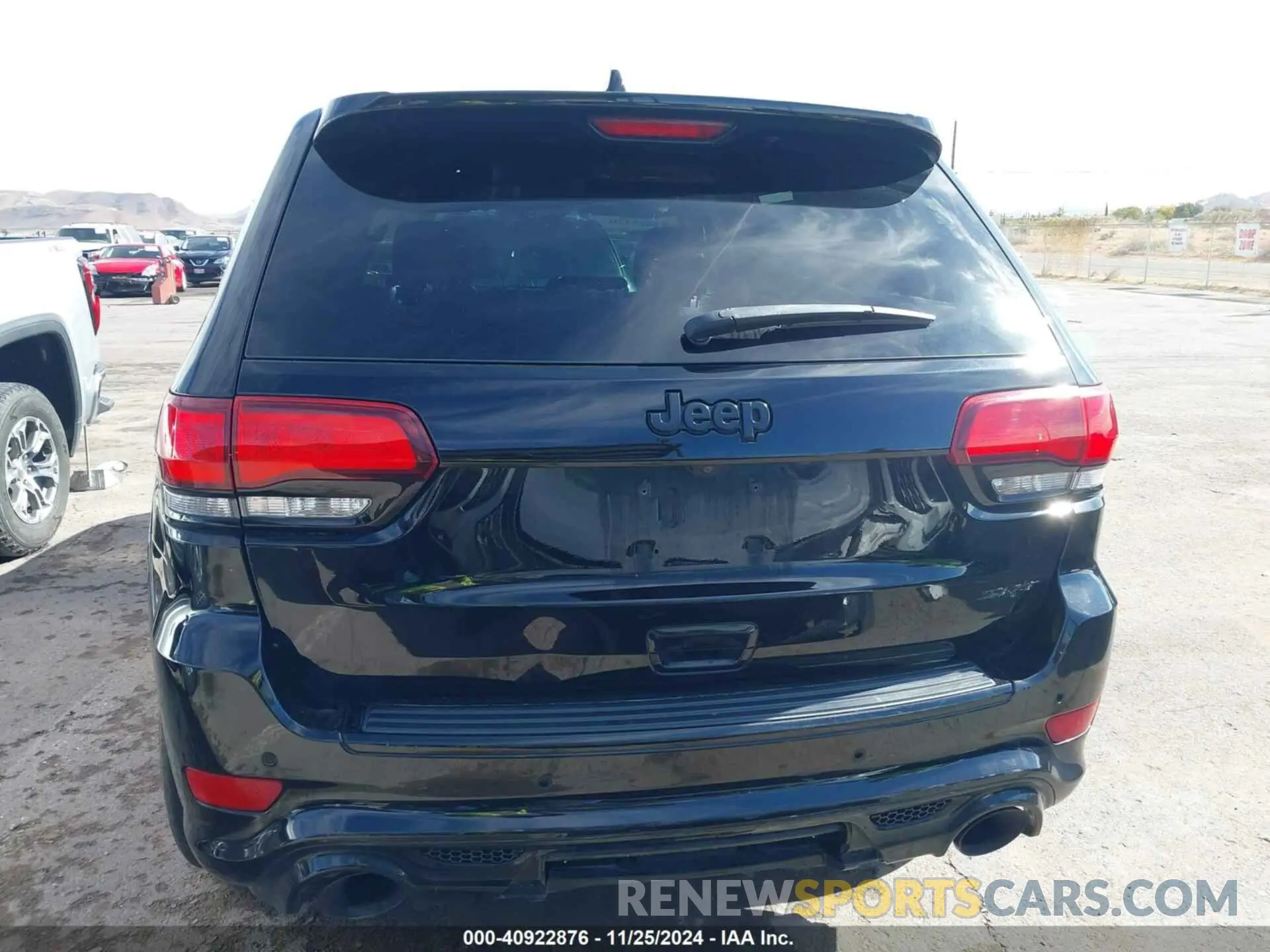 16 Photograph of a damaged car 1C4RJFDJ5KC611105 JEEP GRAND CHEROKEE 2019