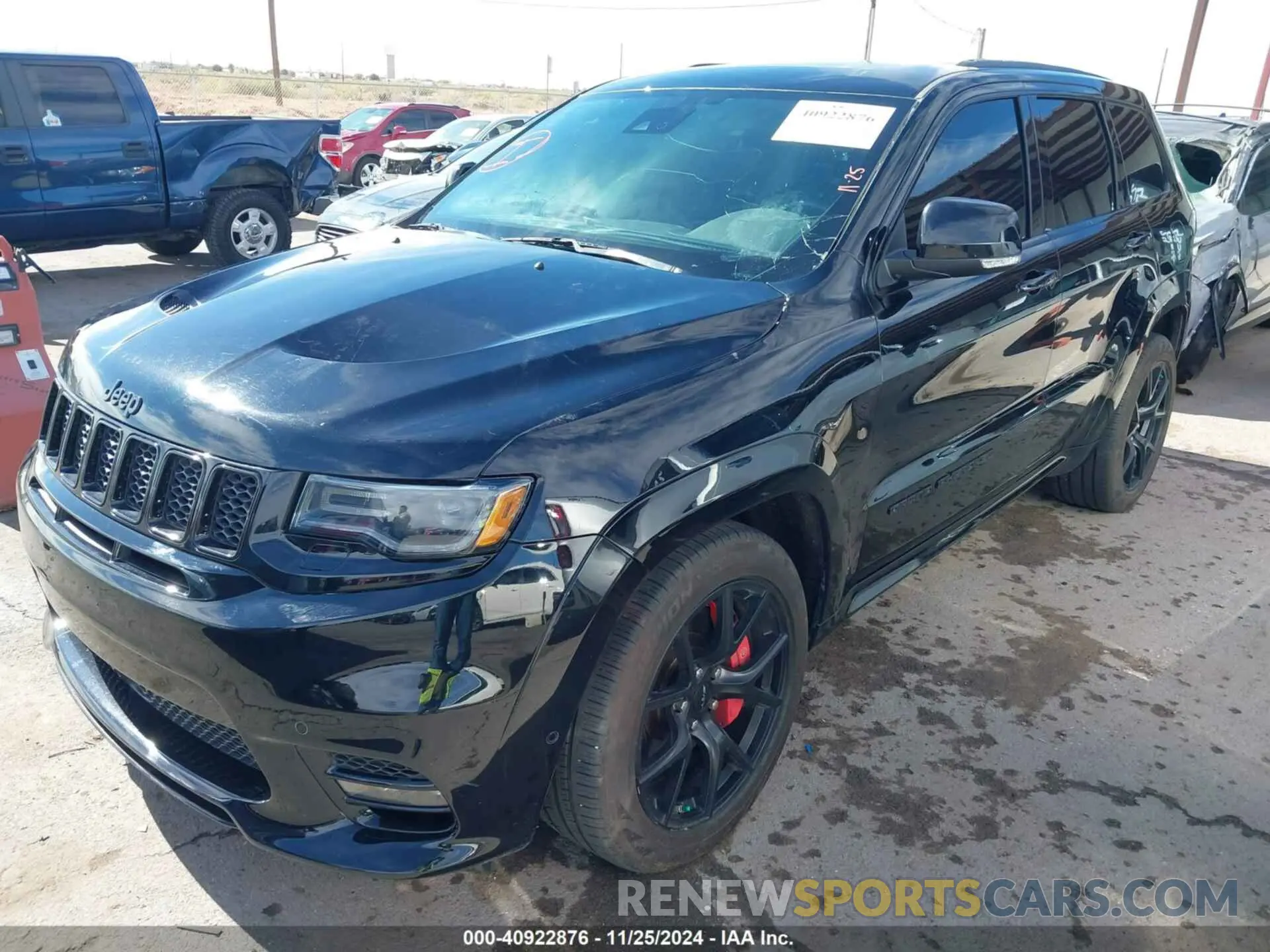 2 Photograph of a damaged car 1C4RJFDJ5KC611105 JEEP GRAND CHEROKEE 2019
