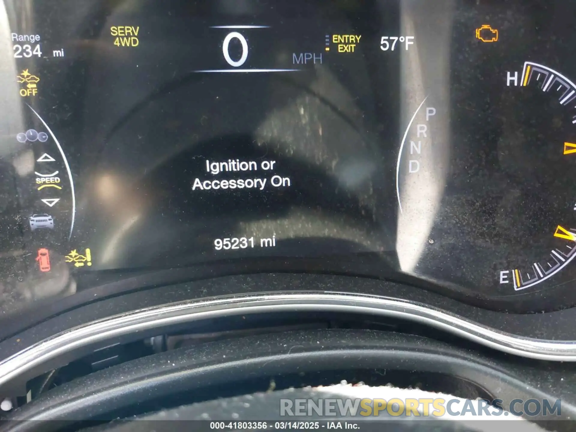 15 Photograph of a damaged car 1C4RJFJG1KC637757 JEEP GRAND CHEROKEE 2019