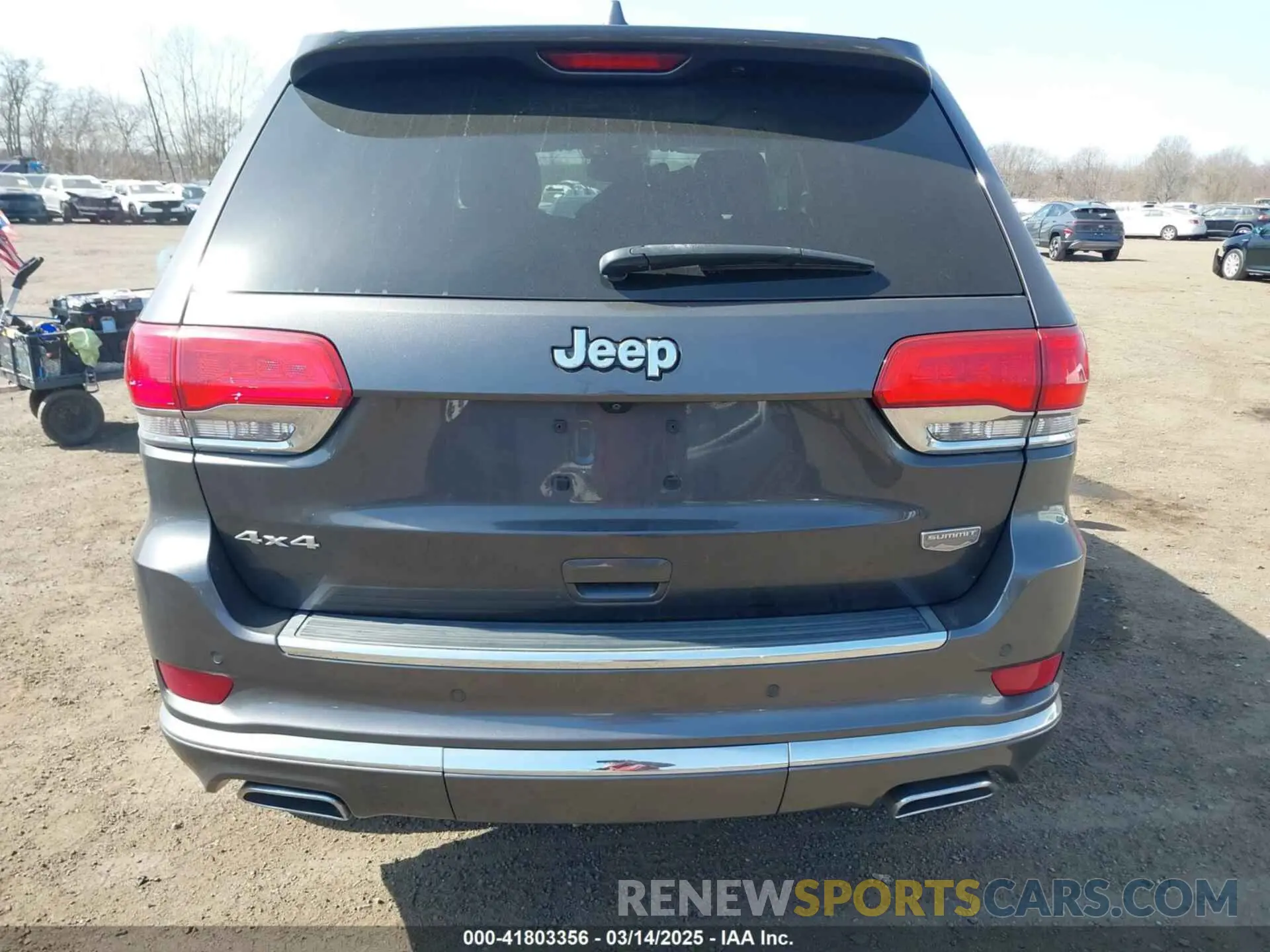 16 Photograph of a damaged car 1C4RJFJG1KC637757 JEEP GRAND CHEROKEE 2019