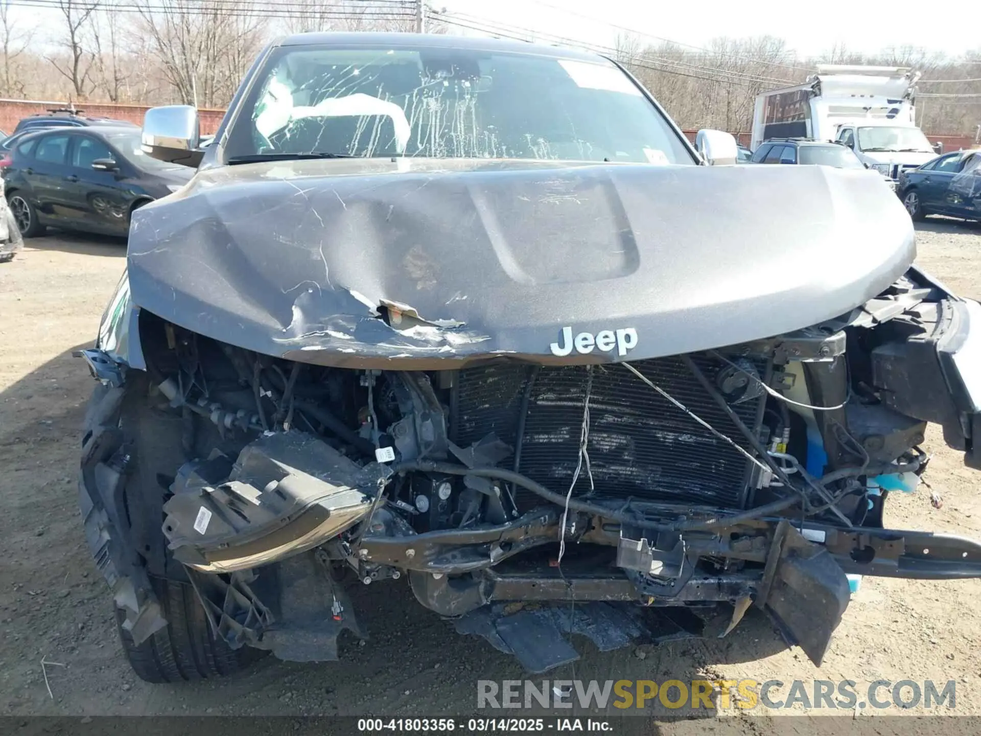 17 Photograph of a damaged car 1C4RJFJG1KC637757 JEEP GRAND CHEROKEE 2019