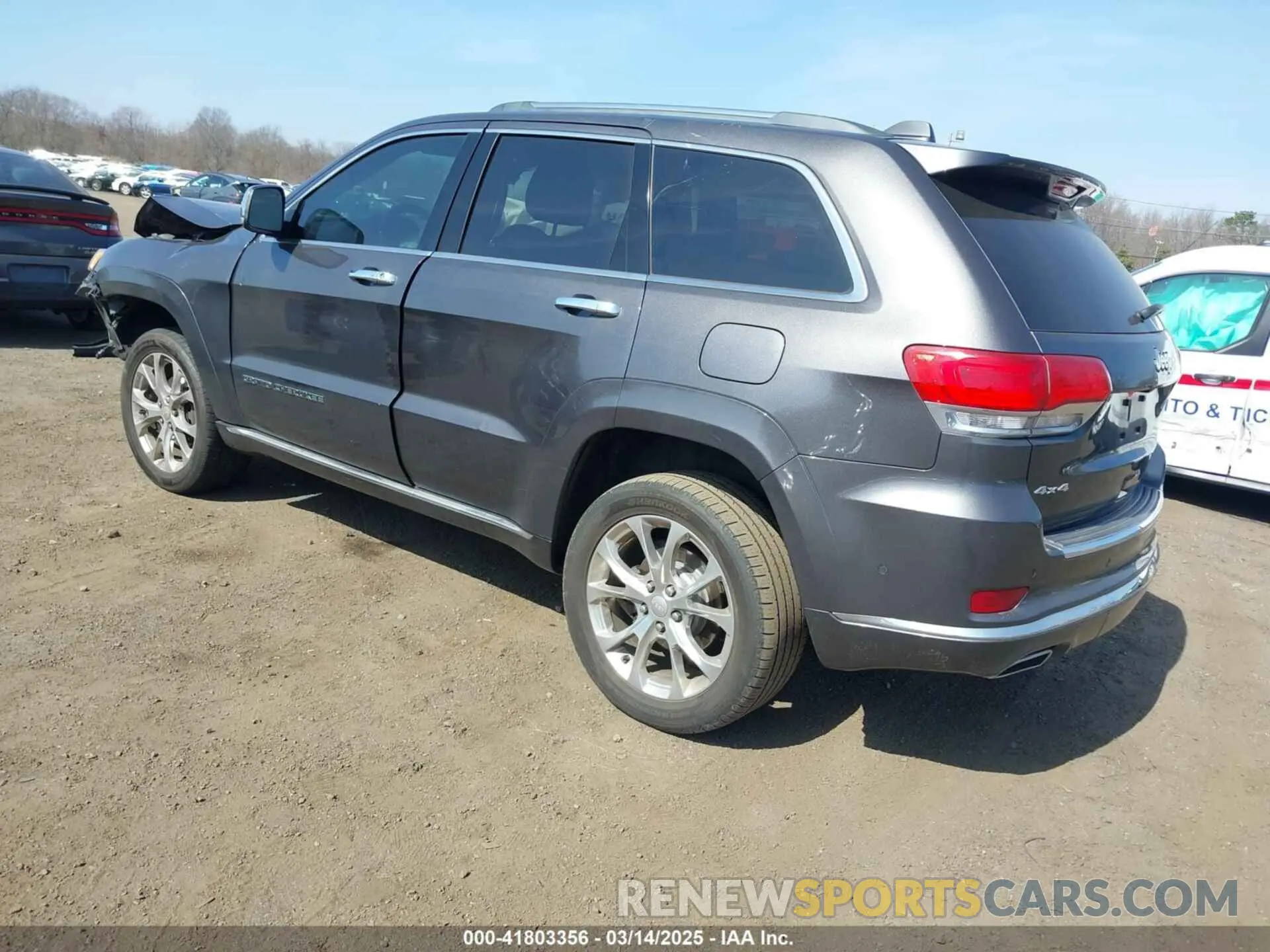 3 Photograph of a damaged car 1C4RJFJG1KC637757 JEEP GRAND CHEROKEE 2019