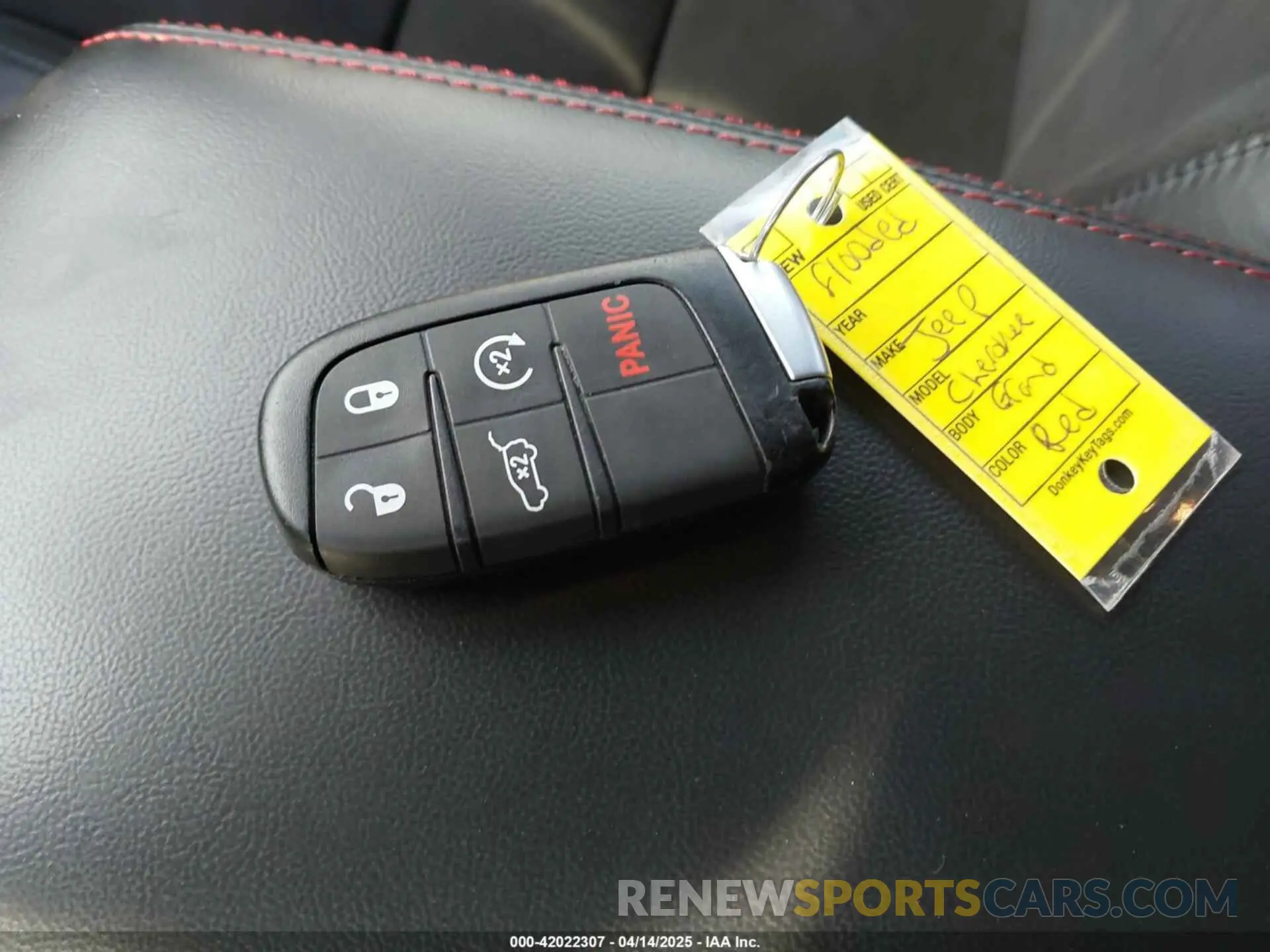 11 Photograph of a damaged car 1C4RJFLG3KC590342 JEEP GRAND CHEROKEE 2019