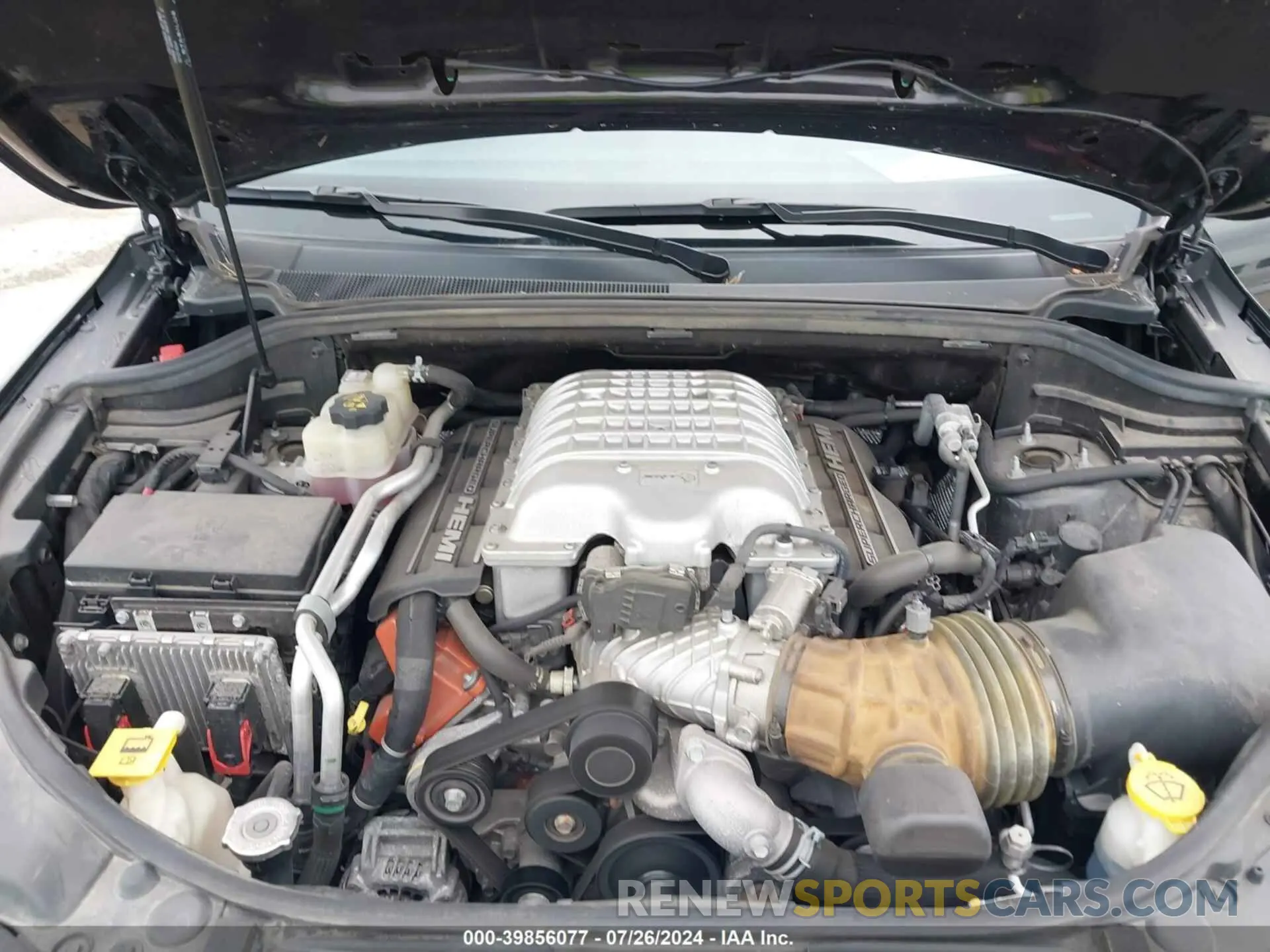 10 Photograph of a damaged car 1C4RJFN98KC740508 JEEP GRAND CHEROKEE 2019