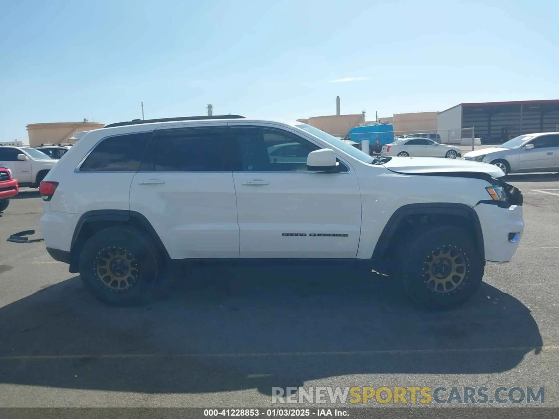 14 Photograph of a damaged car 1C4RJEAG0LC113446 JEEP GRAND CHEROKEE 2020