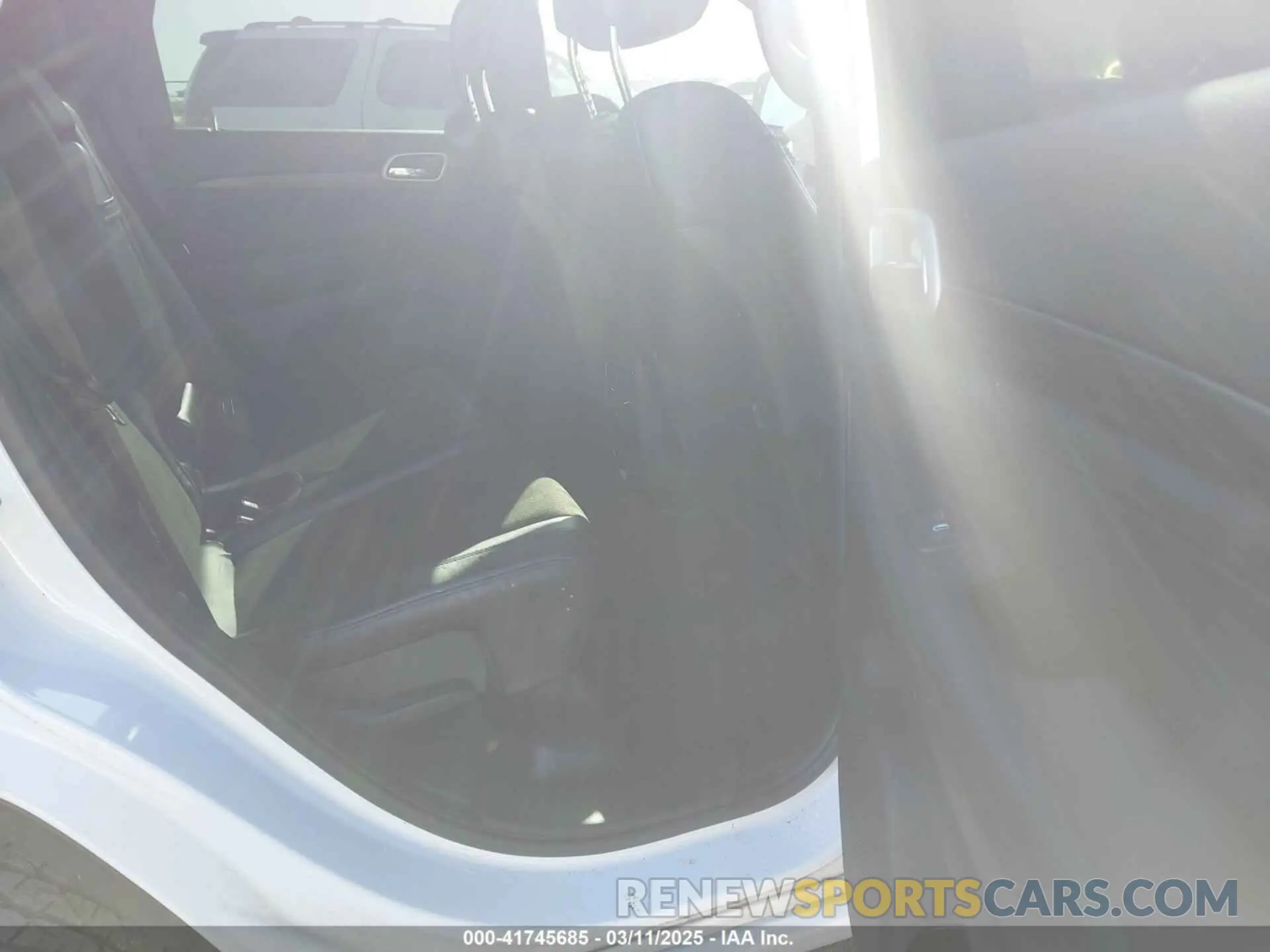 8 Photograph of a damaged car 1C4RJEAG0LC370994 JEEP GRAND CHEROKEE 2020