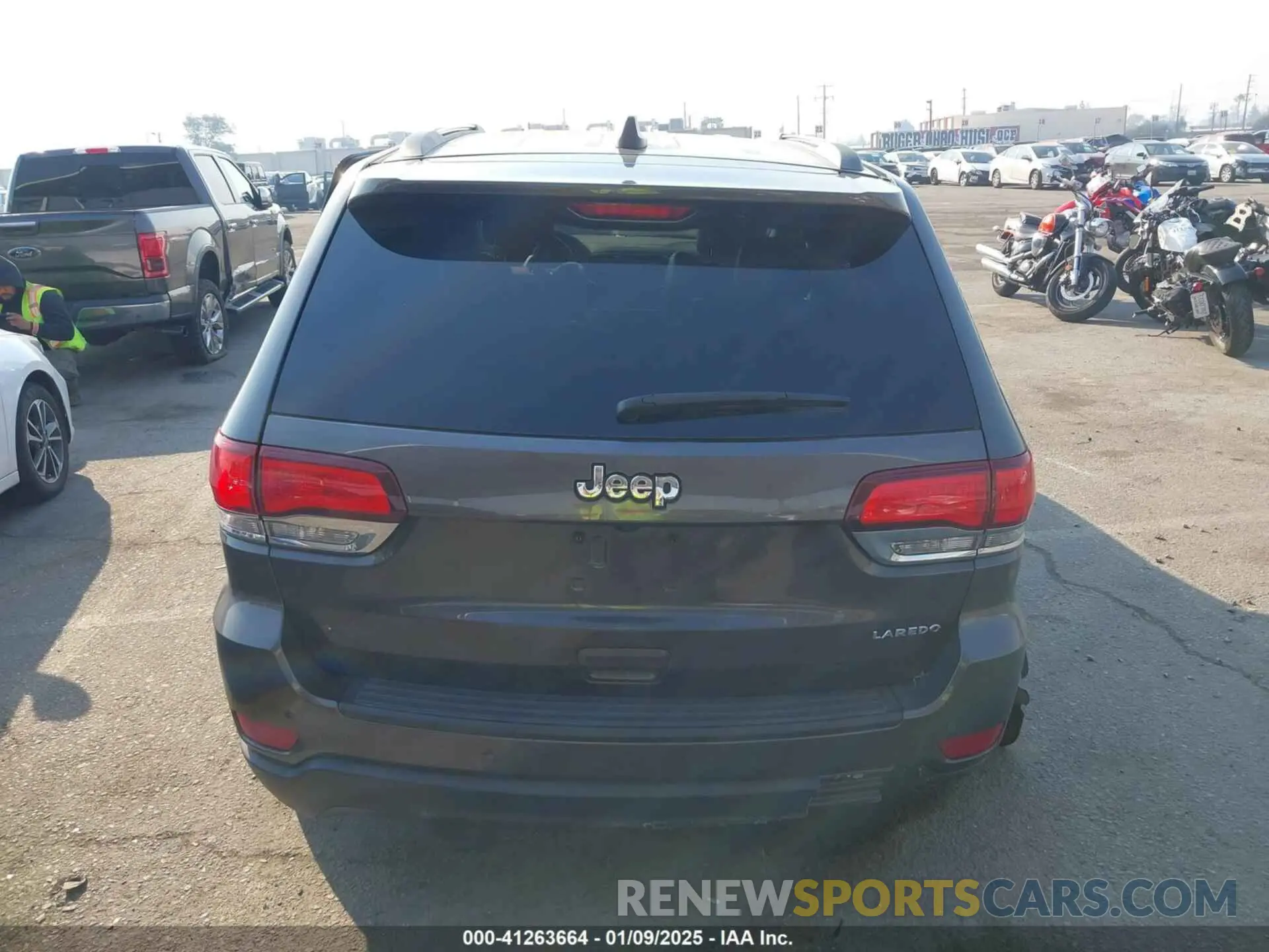 15 Photograph of a damaged car 1C4RJEAG1LC106098 JEEP GRAND CHEROKEE 2020