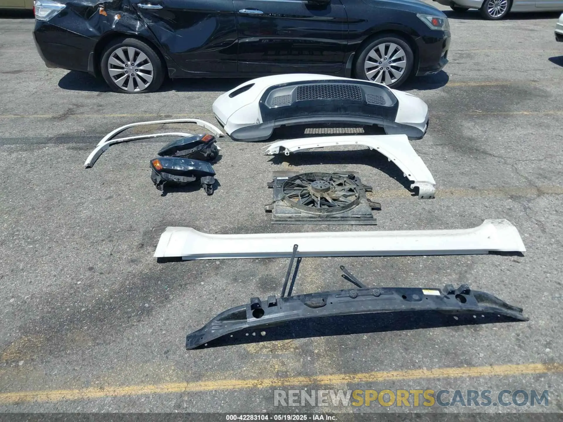 12 Photograph of a damaged car 1C4RJEAG1LC170576 JEEP GRAND CHEROKEE 2020