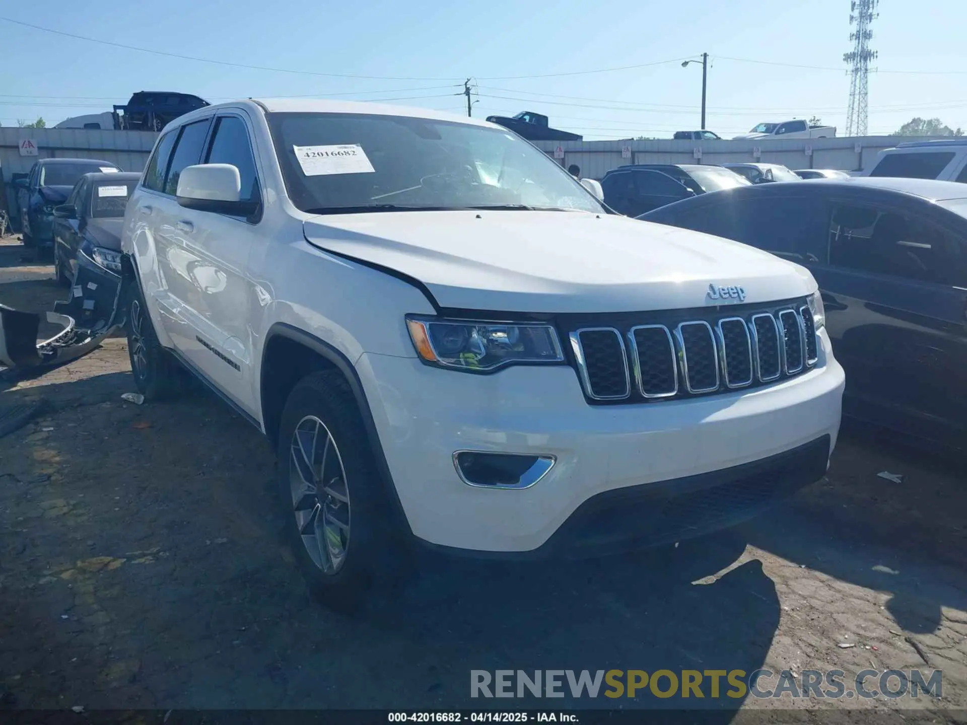 1 Photograph of a damaged car 1C4RJEAG3LC170515 JEEP GRAND CHEROKEE 2020