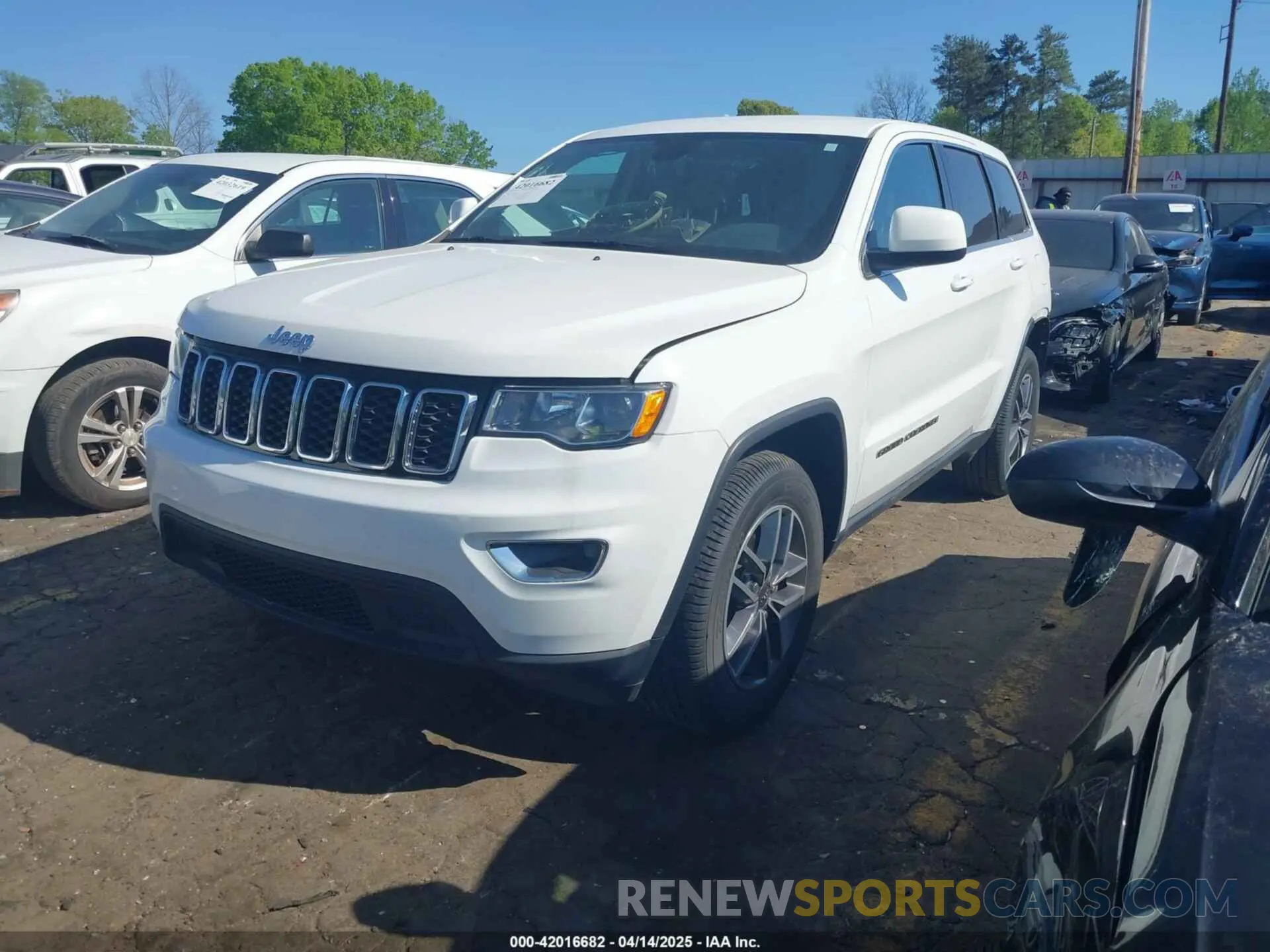 2 Photograph of a damaged car 1C4RJEAG3LC170515 JEEP GRAND CHEROKEE 2020