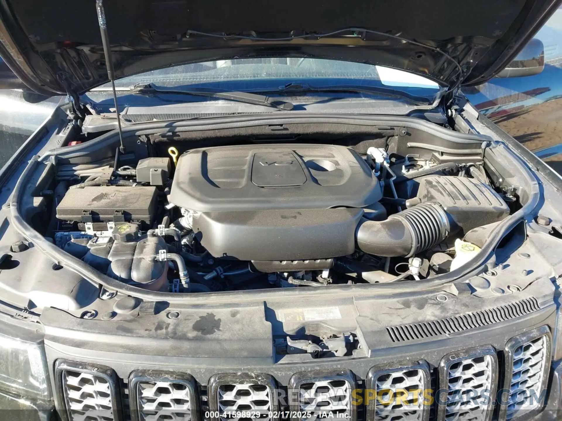 10 Photograph of a damaged car 1C4RJEAG3LC428323 JEEP GRAND CHEROKEE 2020
