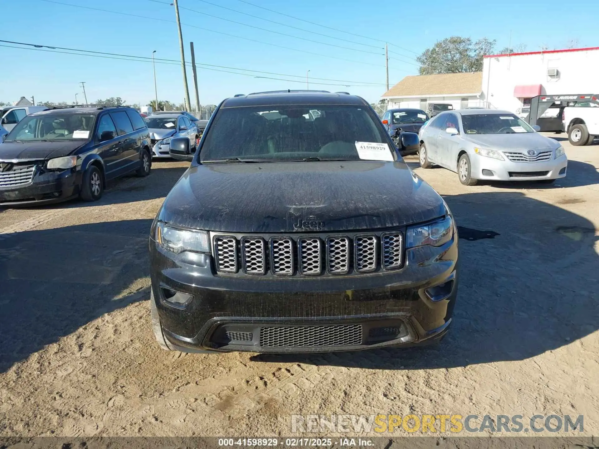 11 Photograph of a damaged car 1C4RJEAG3LC428323 JEEP GRAND CHEROKEE 2020