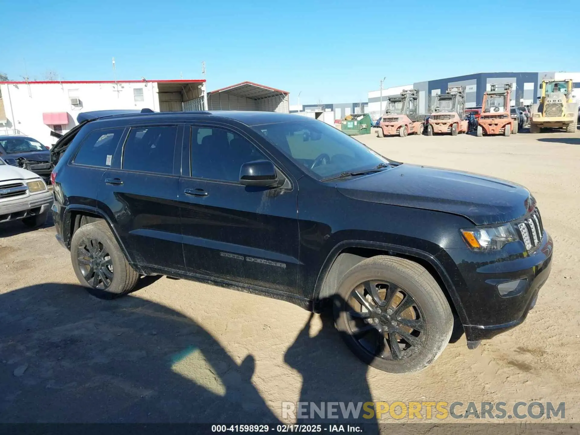 12 Photograph of a damaged car 1C4RJEAG3LC428323 JEEP GRAND CHEROKEE 2020