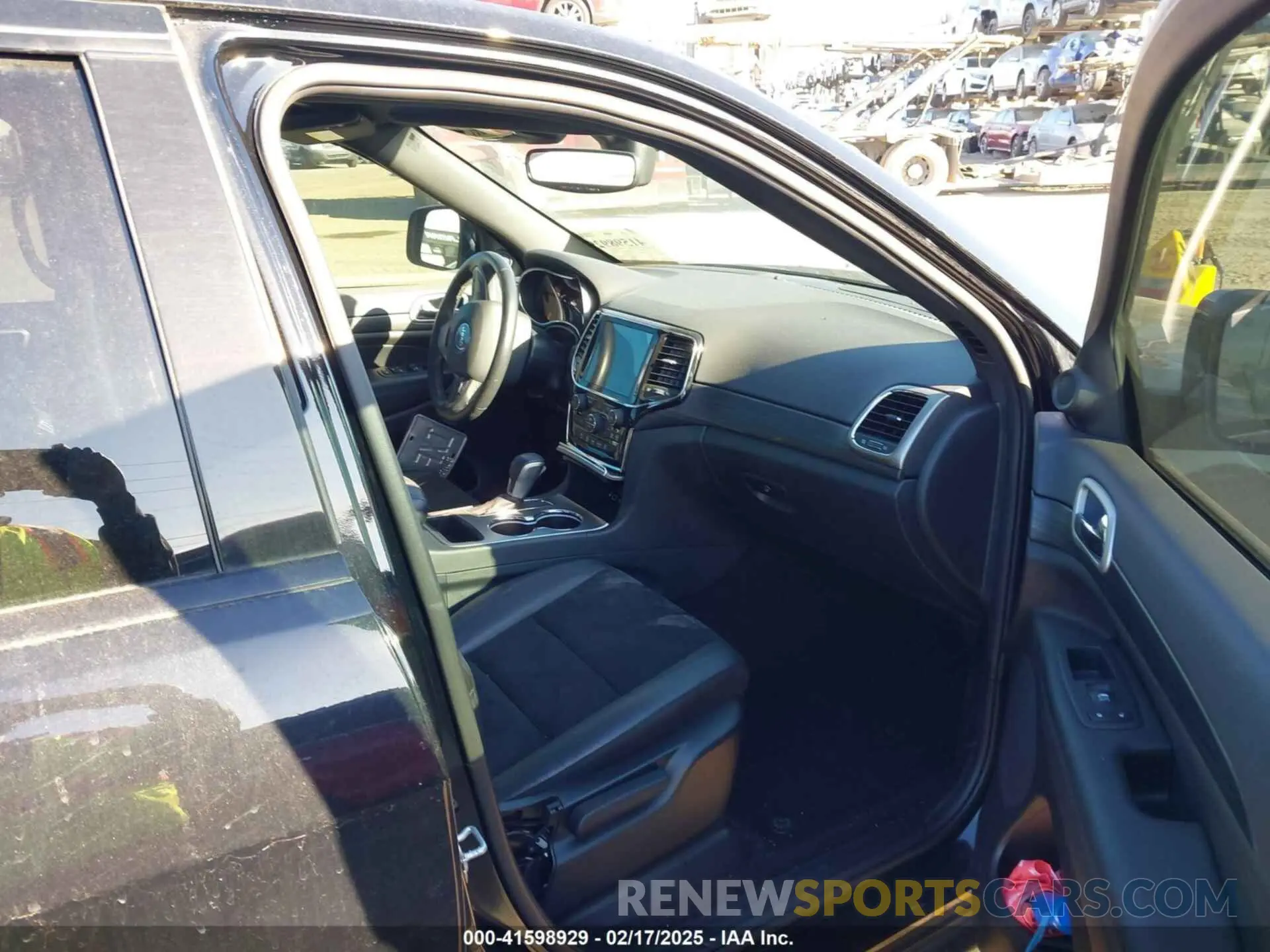 5 Photograph of a damaged car 1C4RJEAG3LC428323 JEEP GRAND CHEROKEE 2020