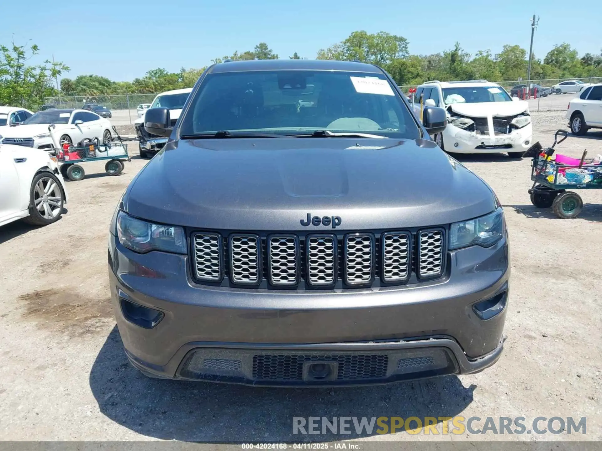 12 Photograph of a damaged car 1C4RJEAG3LC429536 JEEP GRAND CHEROKEE 2020