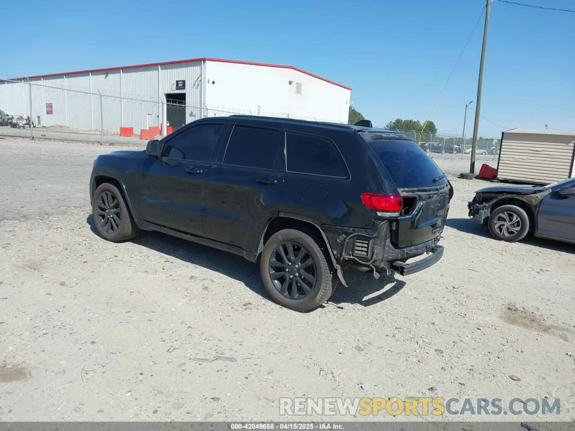 3 Photograph of a damaged car 1C4RJEAG4LC364583 JEEP GRAND CHEROKEE 2020