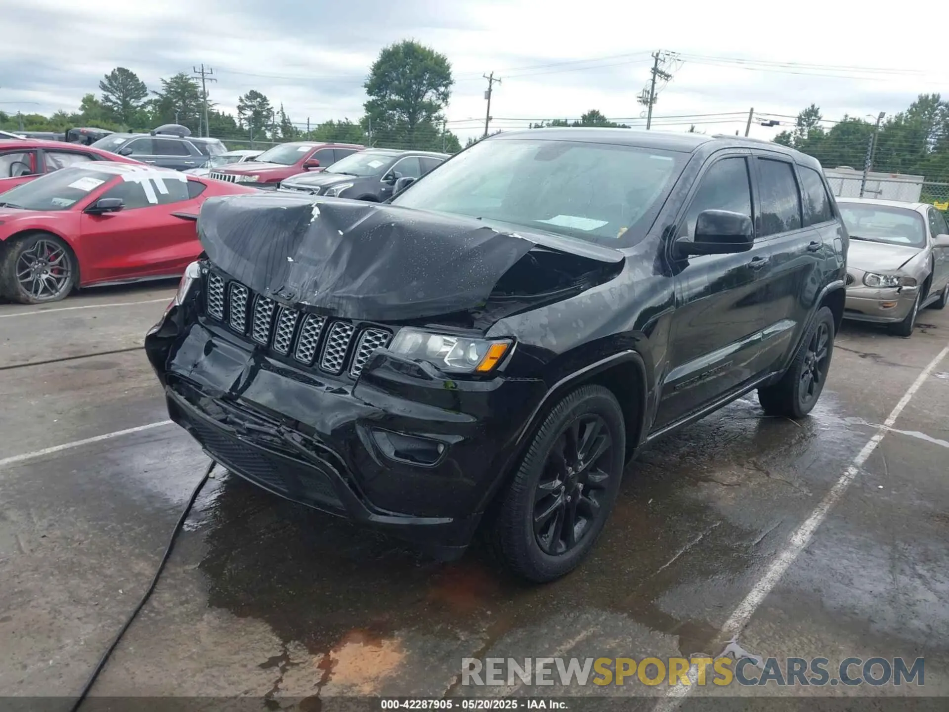 2 Photograph of a damaged car 1C4RJEAG4LC439542 JEEP GRAND CHEROKEE 2020