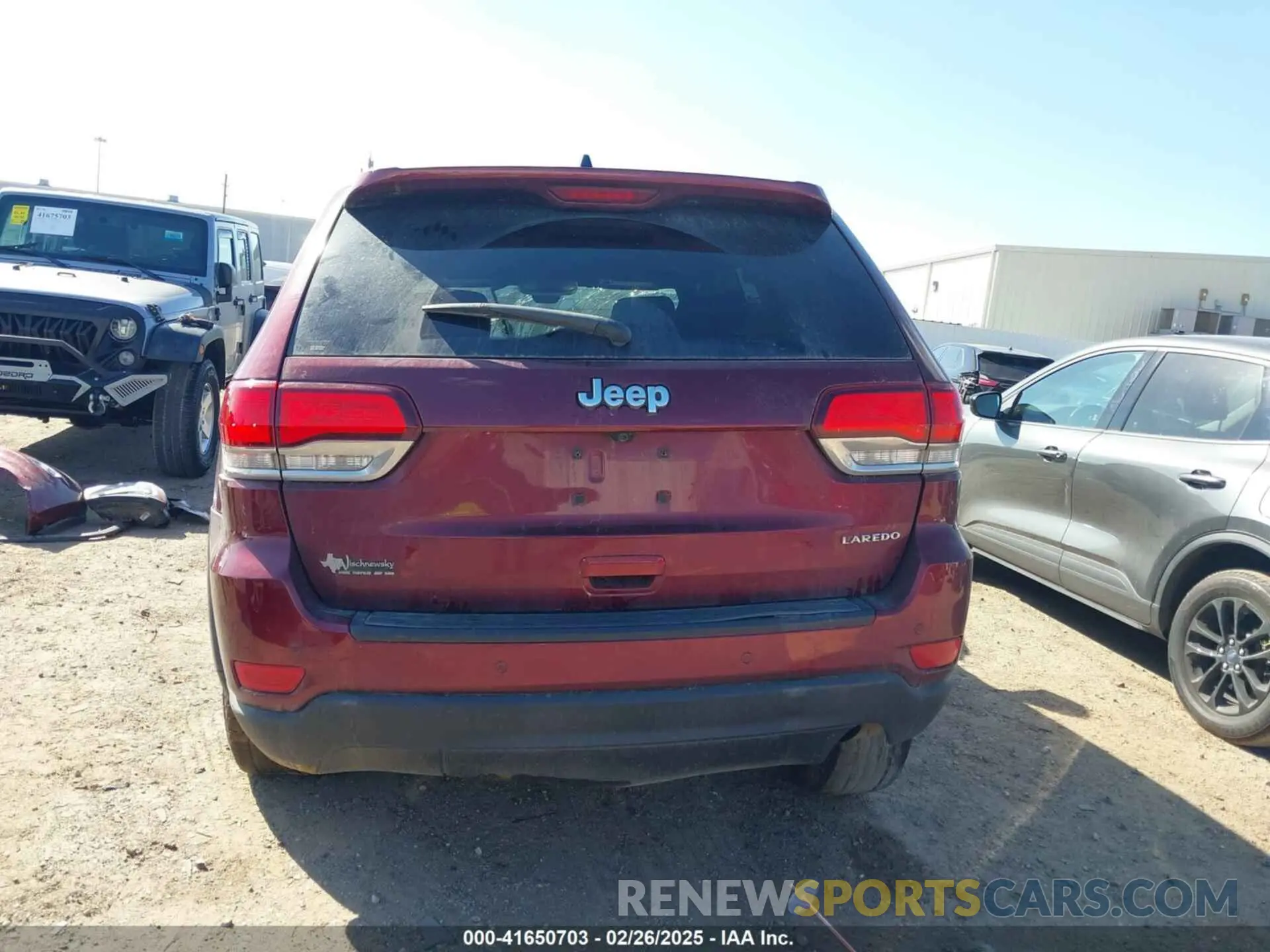 16 Photograph of a damaged car 1C4RJEAG5LC278442 JEEP GRAND CHEROKEE 2020