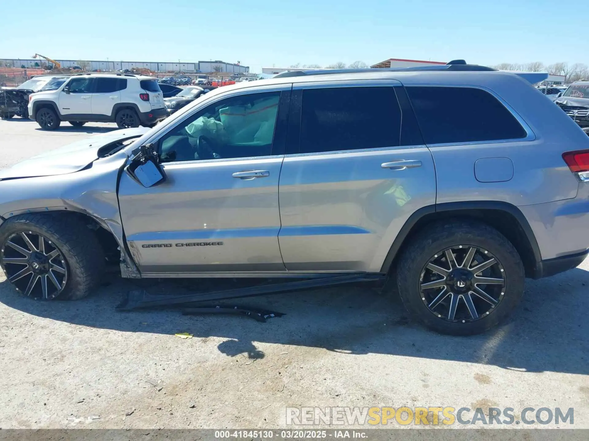 13 Photograph of a damaged car 1C4RJEAG6LC256742 JEEP GRAND CHEROKEE 2020