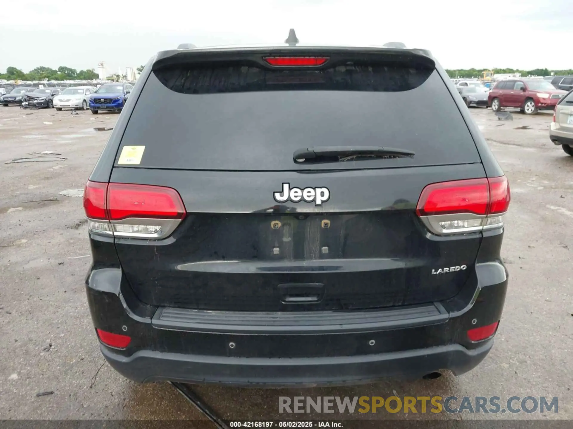16 Photograph of a damaged car 1C4RJEAG6LC429367 JEEP GRAND CHEROKEE 2020