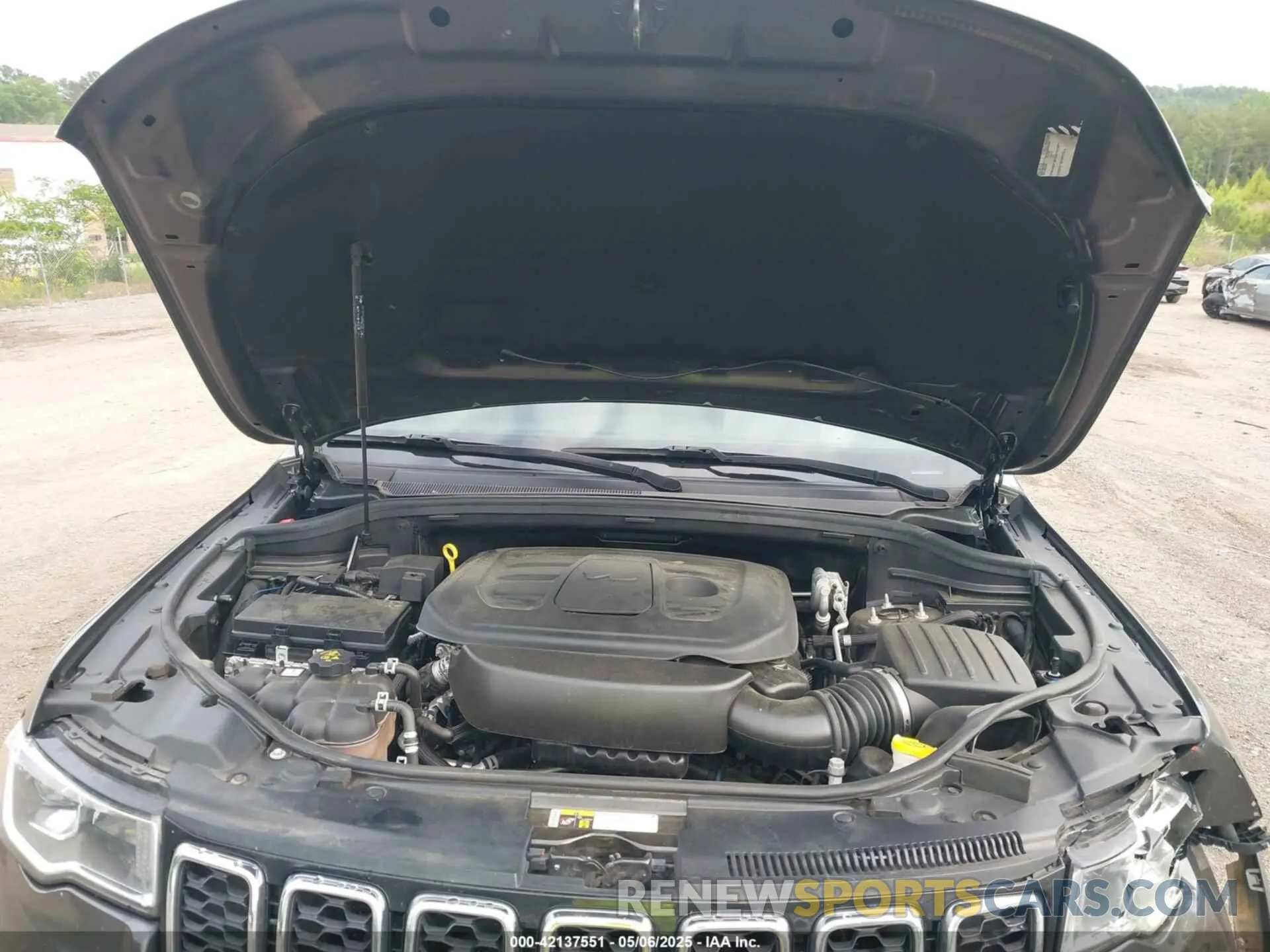10 Photograph of a damaged car 1C4RJEAG7LC119017 JEEP GRAND CHEROKEE 2020