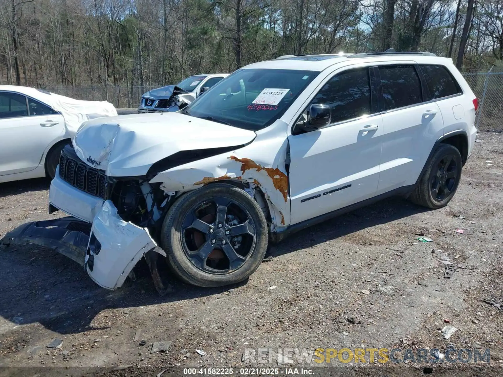 2 Photograph of a damaged car 1C4RJEAG8LC153001 JEEP GRAND CHEROKEE 2020