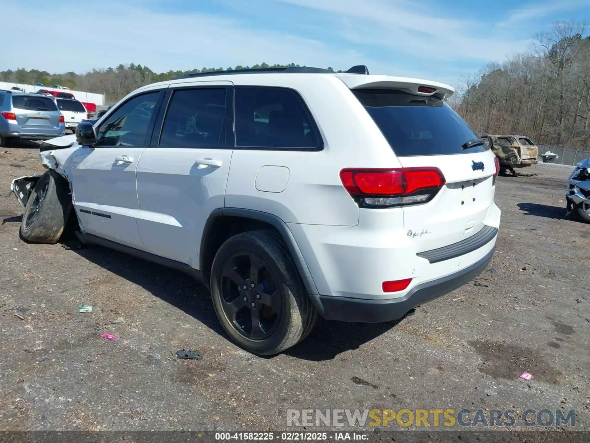 3 Photograph of a damaged car 1C4RJEAG8LC153001 JEEP GRAND CHEROKEE 2020