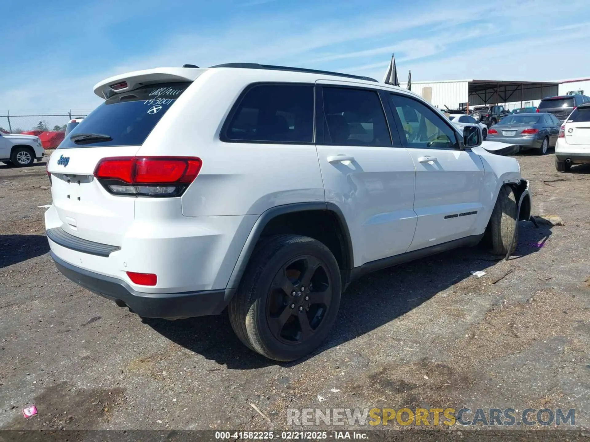 4 Photograph of a damaged car 1C4RJEAG8LC153001 JEEP GRAND CHEROKEE 2020