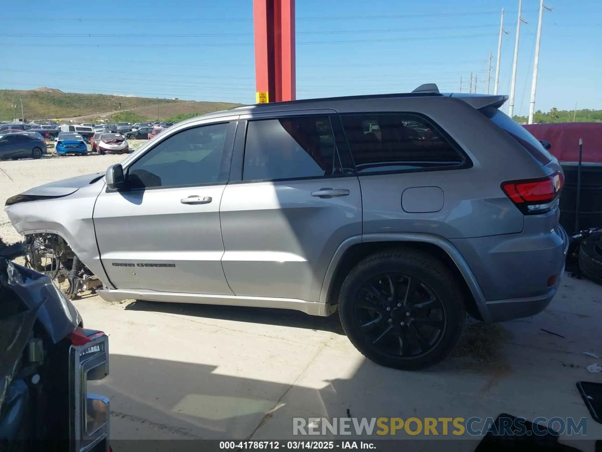 15 Photograph of a damaged car 1C4RJEAG8LC203377 JEEP GRAND CHEROKEE 2020