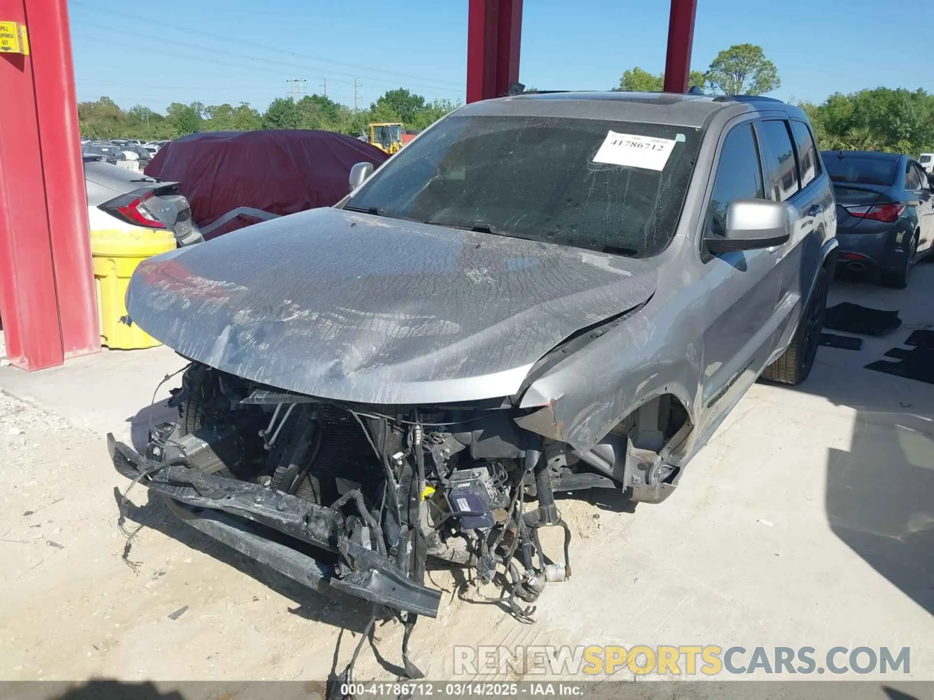 2 Photograph of a damaged car 1C4RJEAG8LC203377 JEEP GRAND CHEROKEE 2020