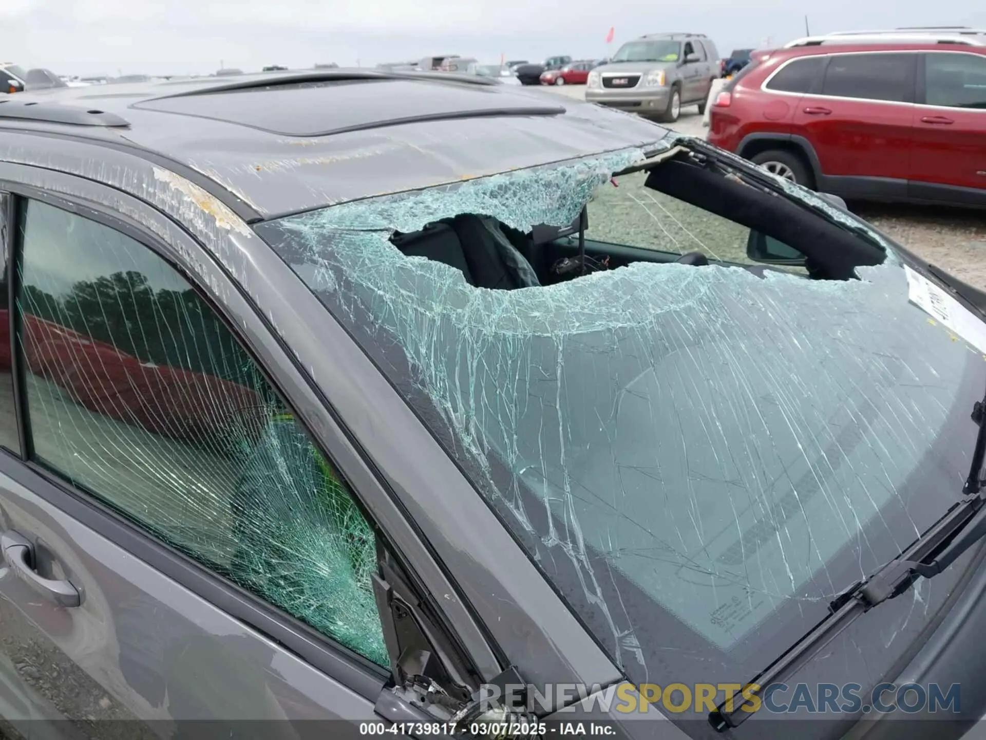 14 Photograph of a damaged car 1C4RJEAG8LC244544 JEEP GRAND CHEROKEE 2020