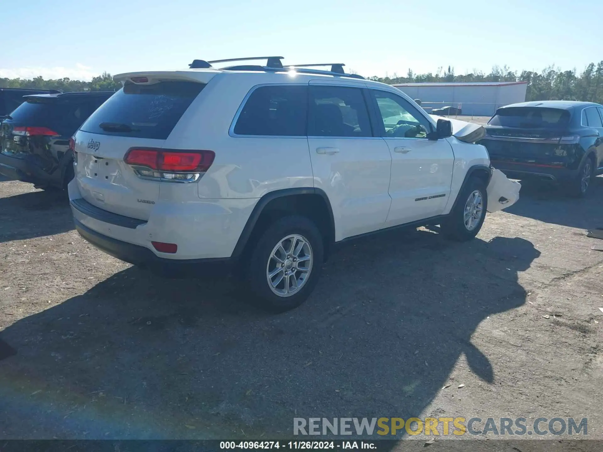 4 Photograph of a damaged car 1C4RJEAG9LC160636 JEEP GRAND CHEROKEE 2020