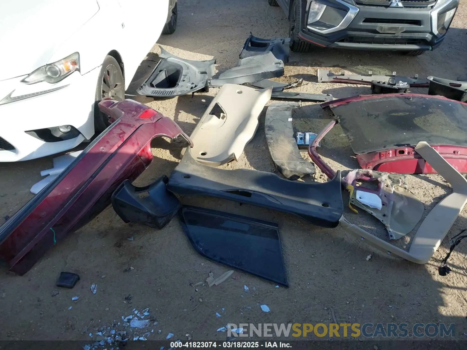18 Photograph of a damaged car 1C4RJEAG9LC329215 JEEP GRAND CHEROKEE 2020