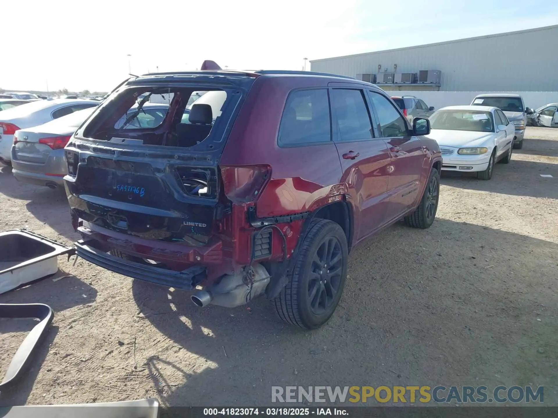 4 Photograph of a damaged car 1C4RJEAG9LC329215 JEEP GRAND CHEROKEE 2020