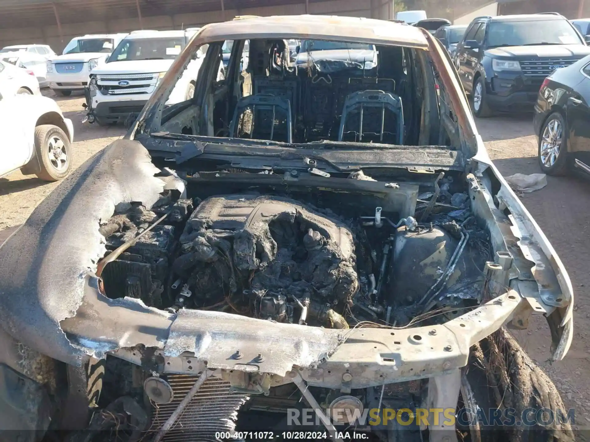 10 Photograph of a damaged car 1C4RJEAGXLC203185 JEEP GRAND CHEROKEE 2020