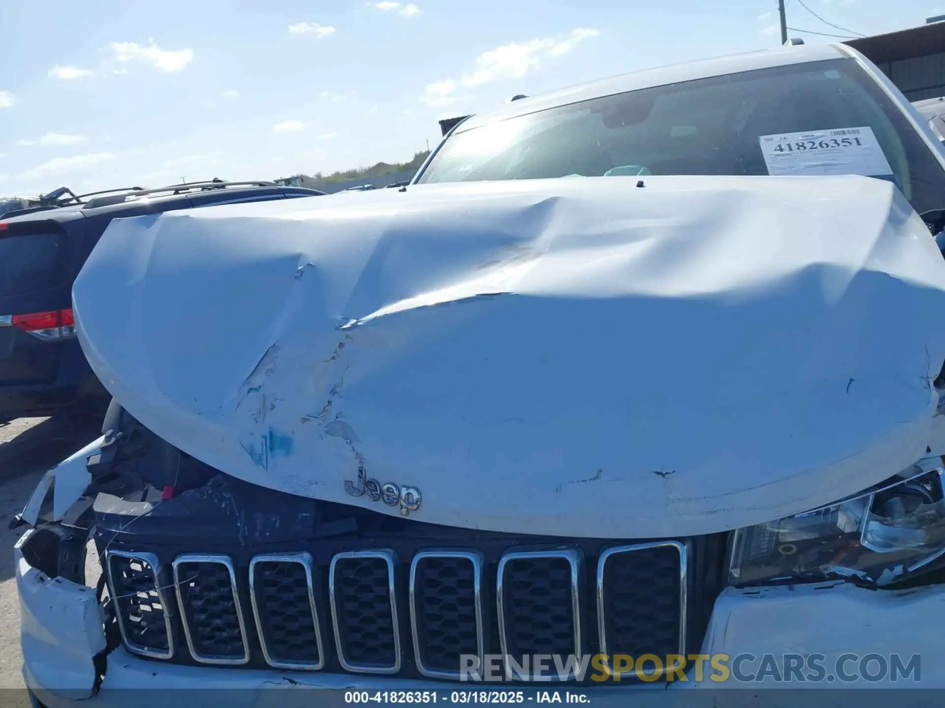 10 Photograph of a damaged car 1C4RJEBG0LC252068 JEEP GRAND CHEROKEE 2020