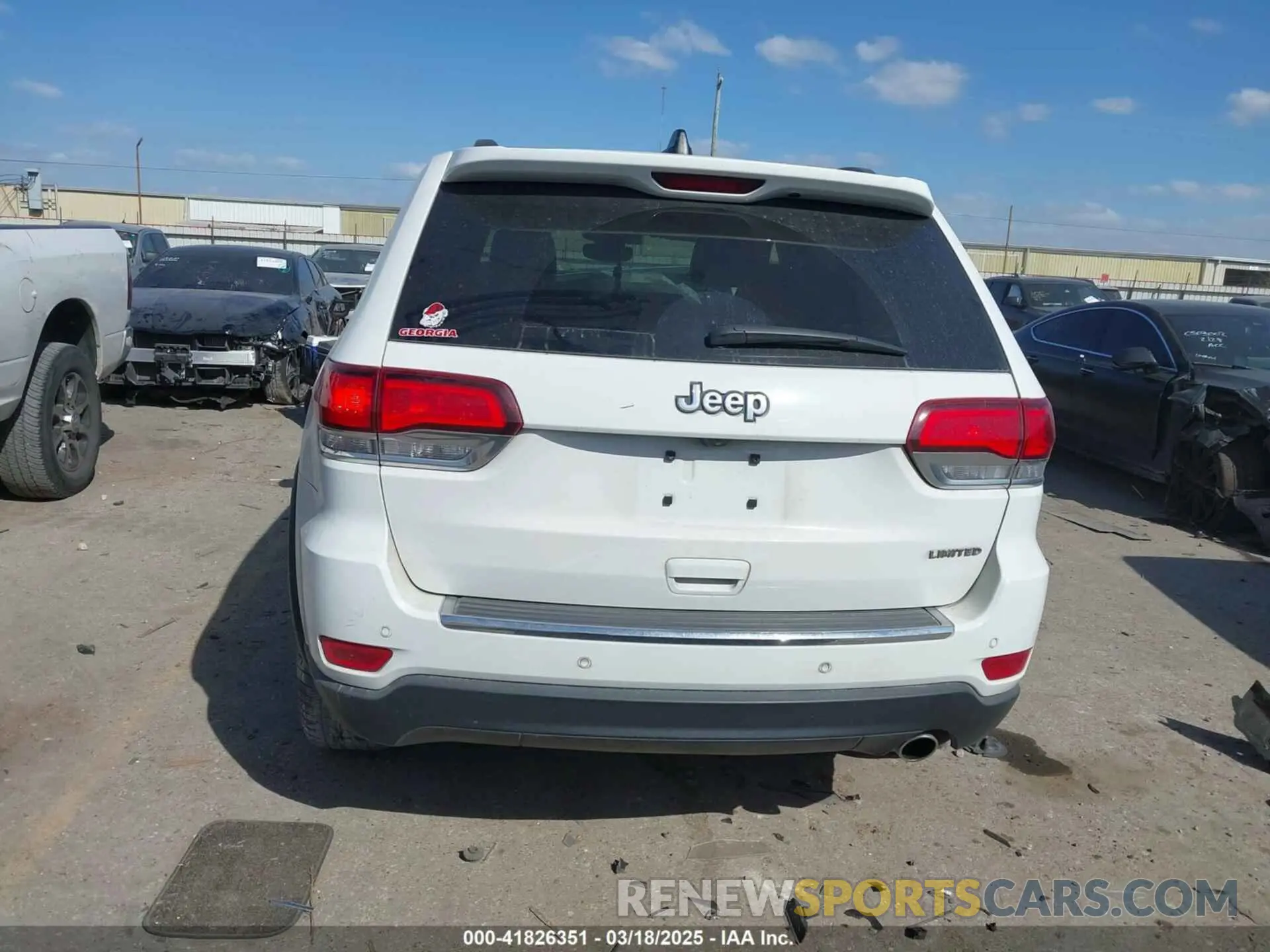 15 Photograph of a damaged car 1C4RJEBG0LC252068 JEEP GRAND CHEROKEE 2020